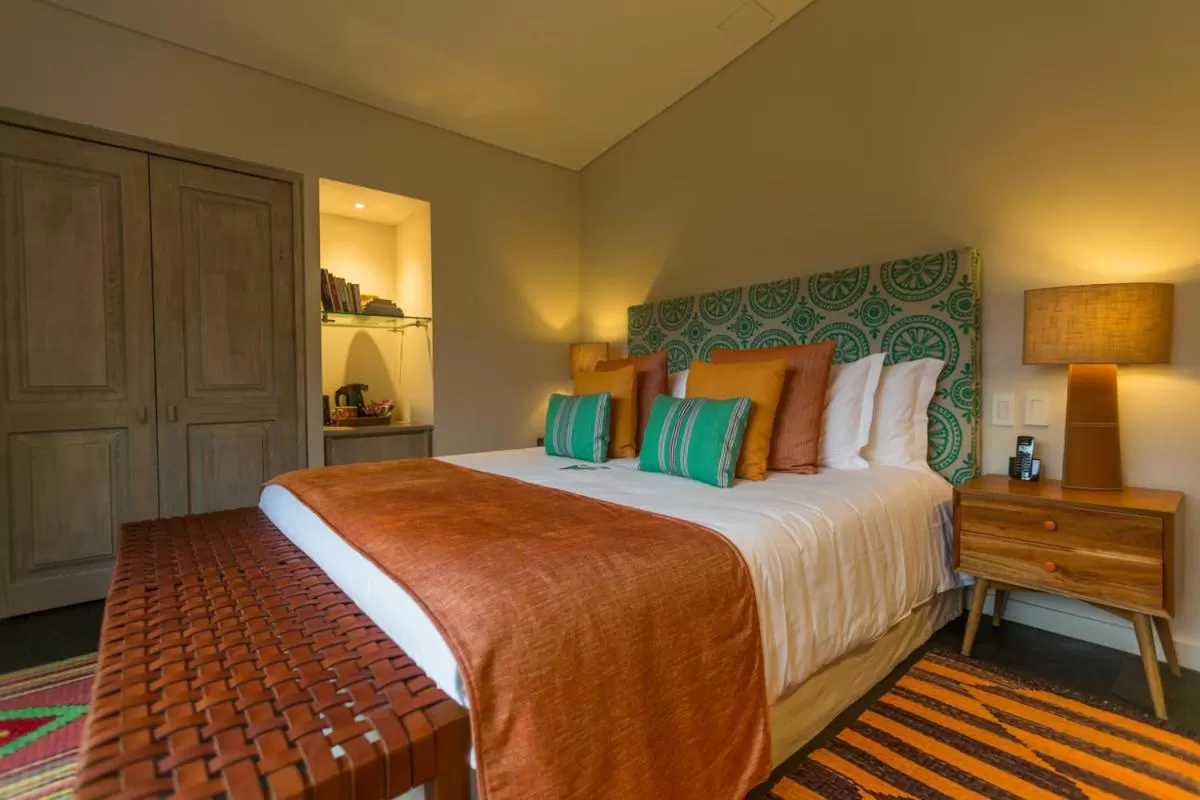 Photo of the whole room, Bed in Patio del Mundo