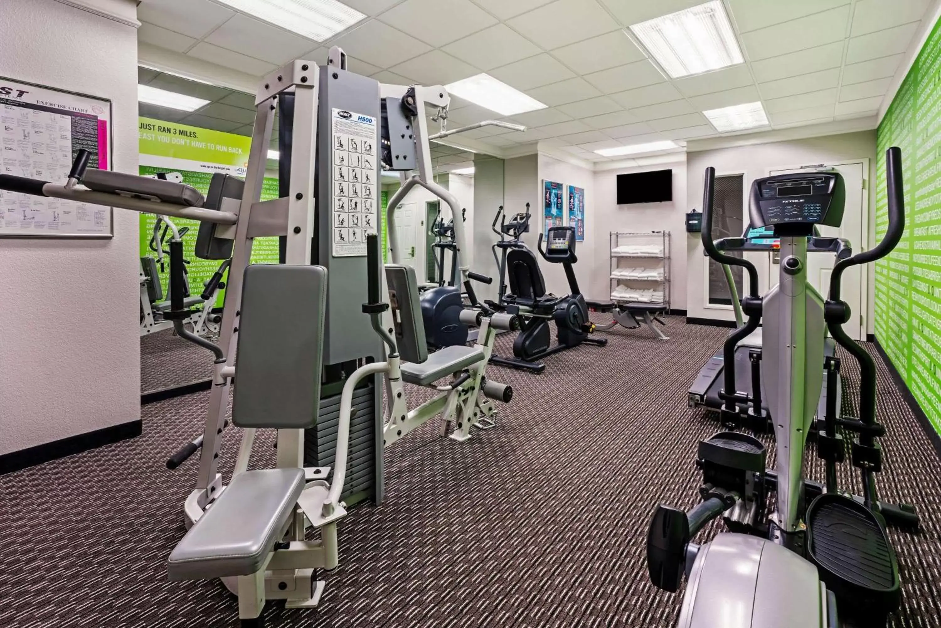 Fitness centre/facilities, Fitness Center/Facilities in La Quinta by Wyndham Tacoma - Seattle