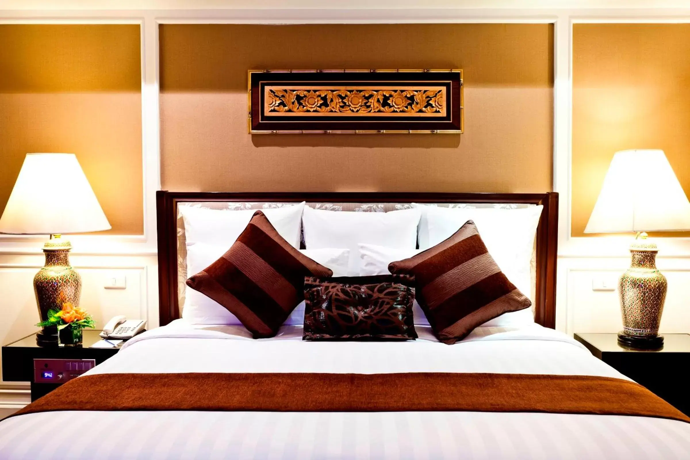 Bedroom, Bed in Royal Princess Larn Luang - SHA Extra Plus