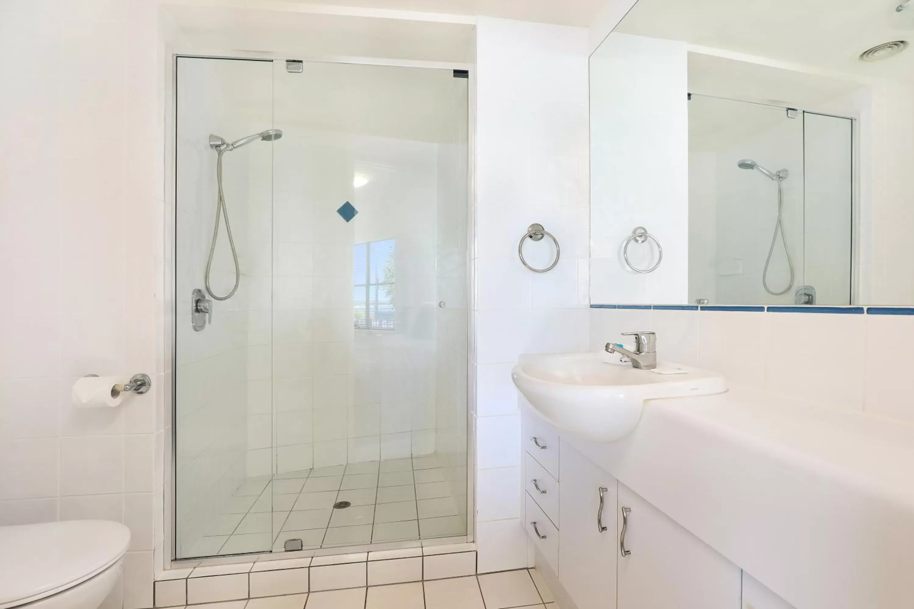 Shower, Bathroom in Watermark Resort Caloundra