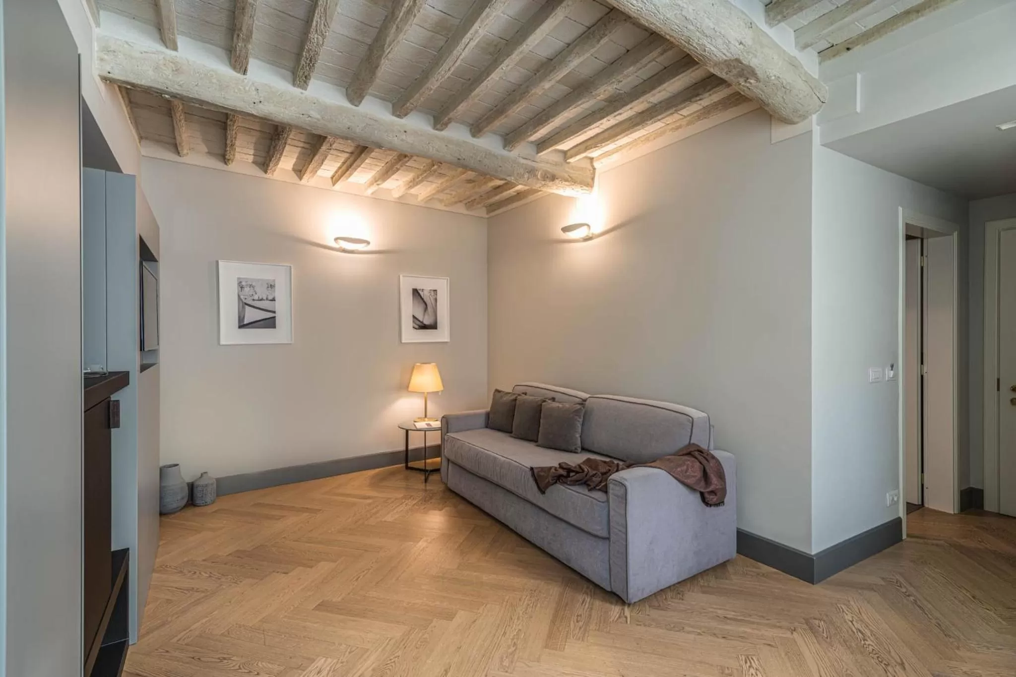 Seating area in Palazzo Dipinto