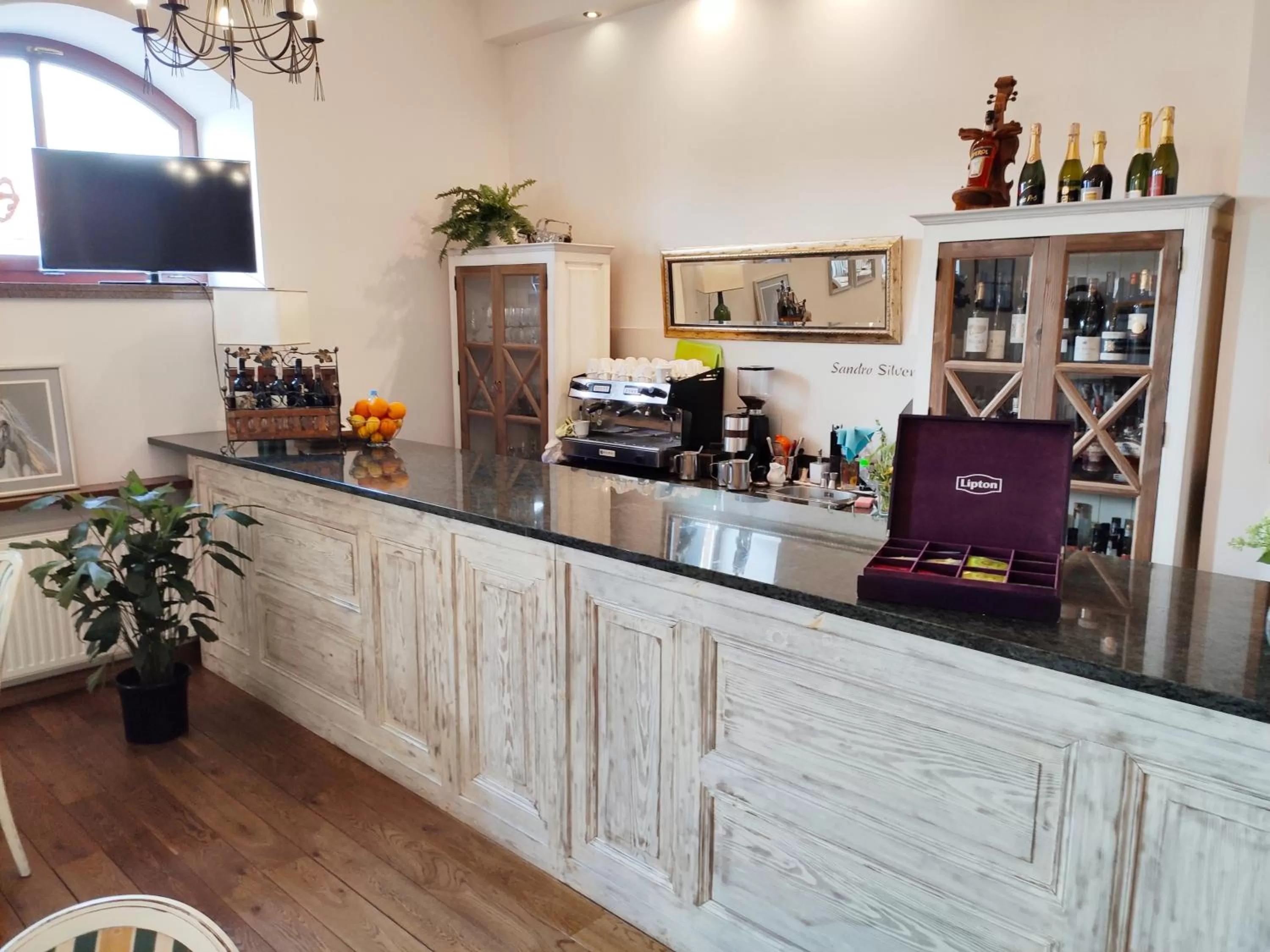 Lounge or bar in Hotel Sandro Silver & Spichlerz Antoniny