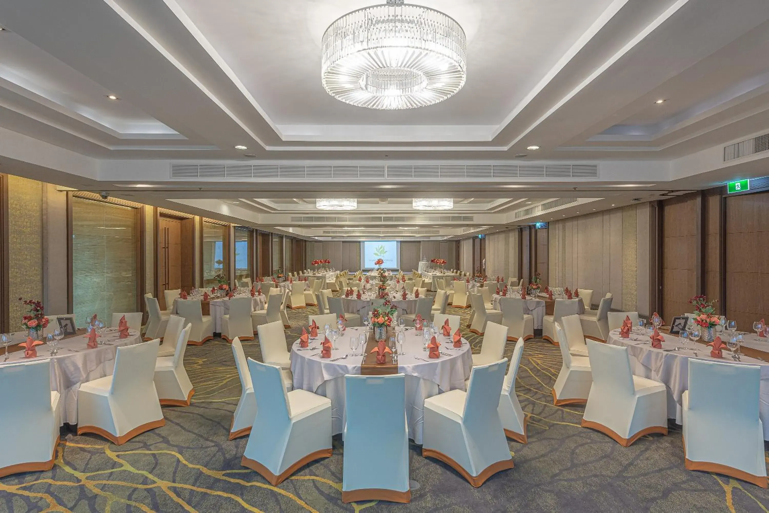 Banquet/Function facilities, Banquet Facilities in Summit Windmill Golf Residence
