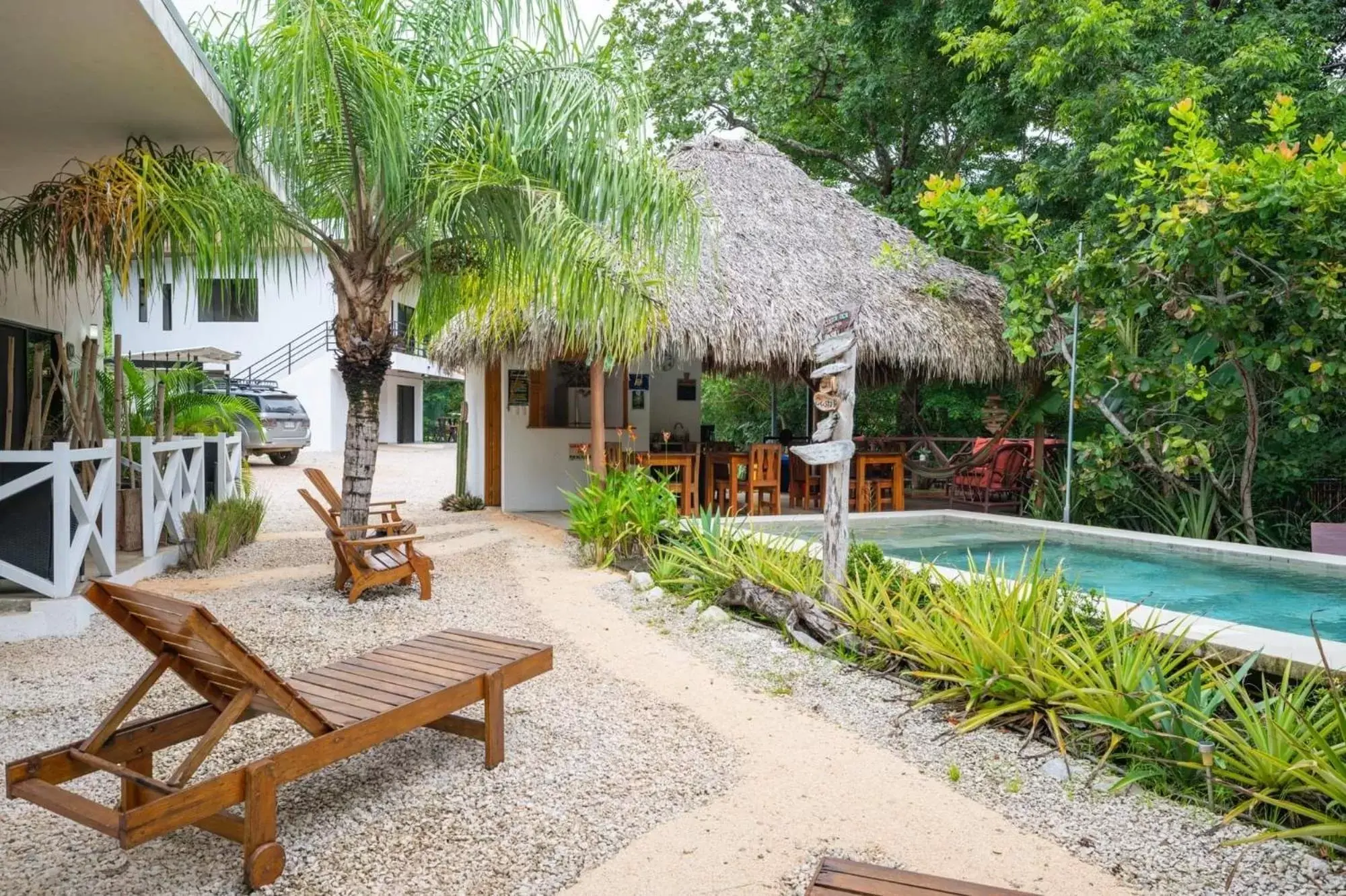 Swimming Pool in Antema Lodge Secteur Tamarindo, piscine, yoga, gym, jungle et paix