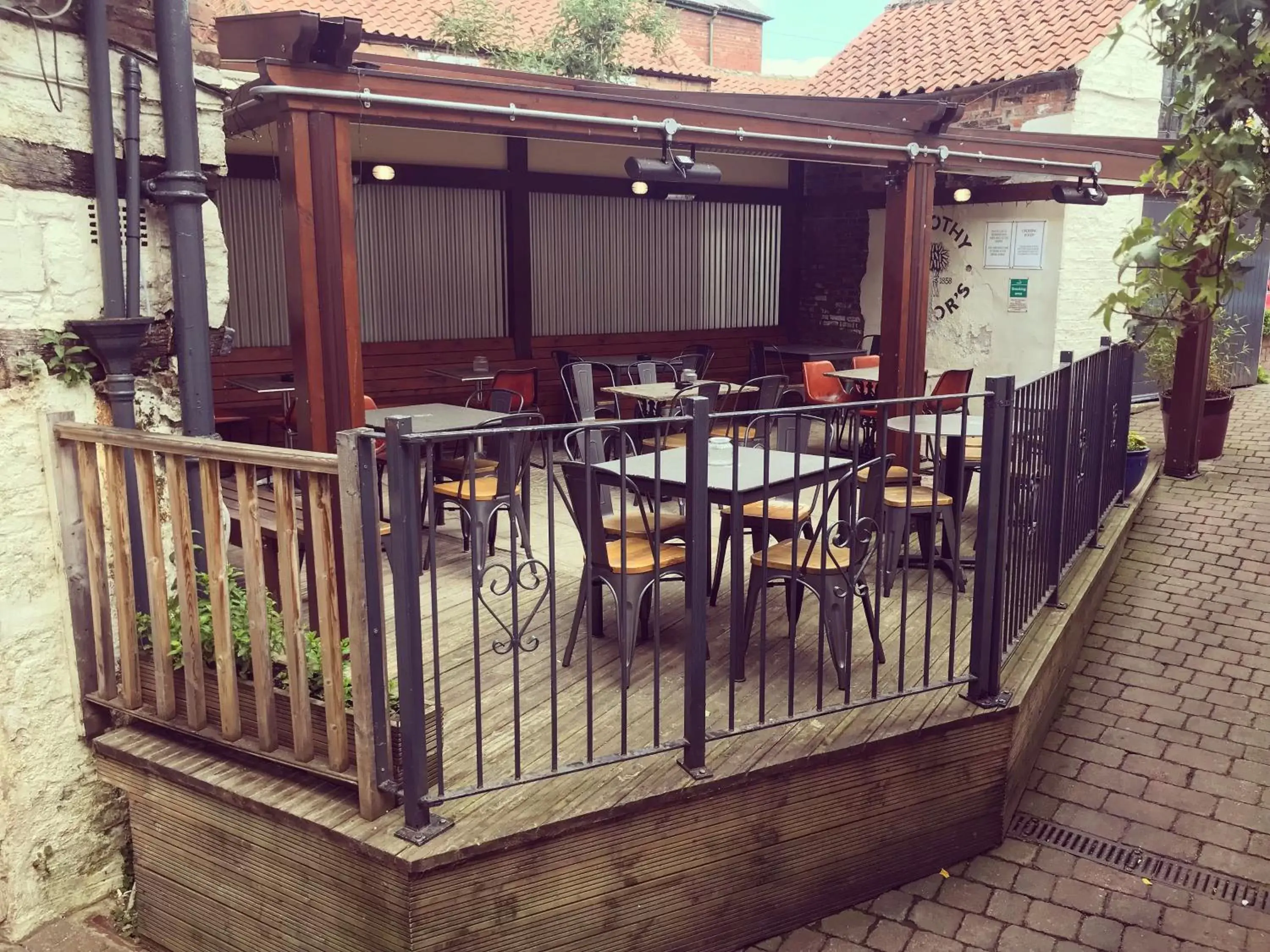 Patio, Restaurant/Places to Eat in The Royal Oak Ripon