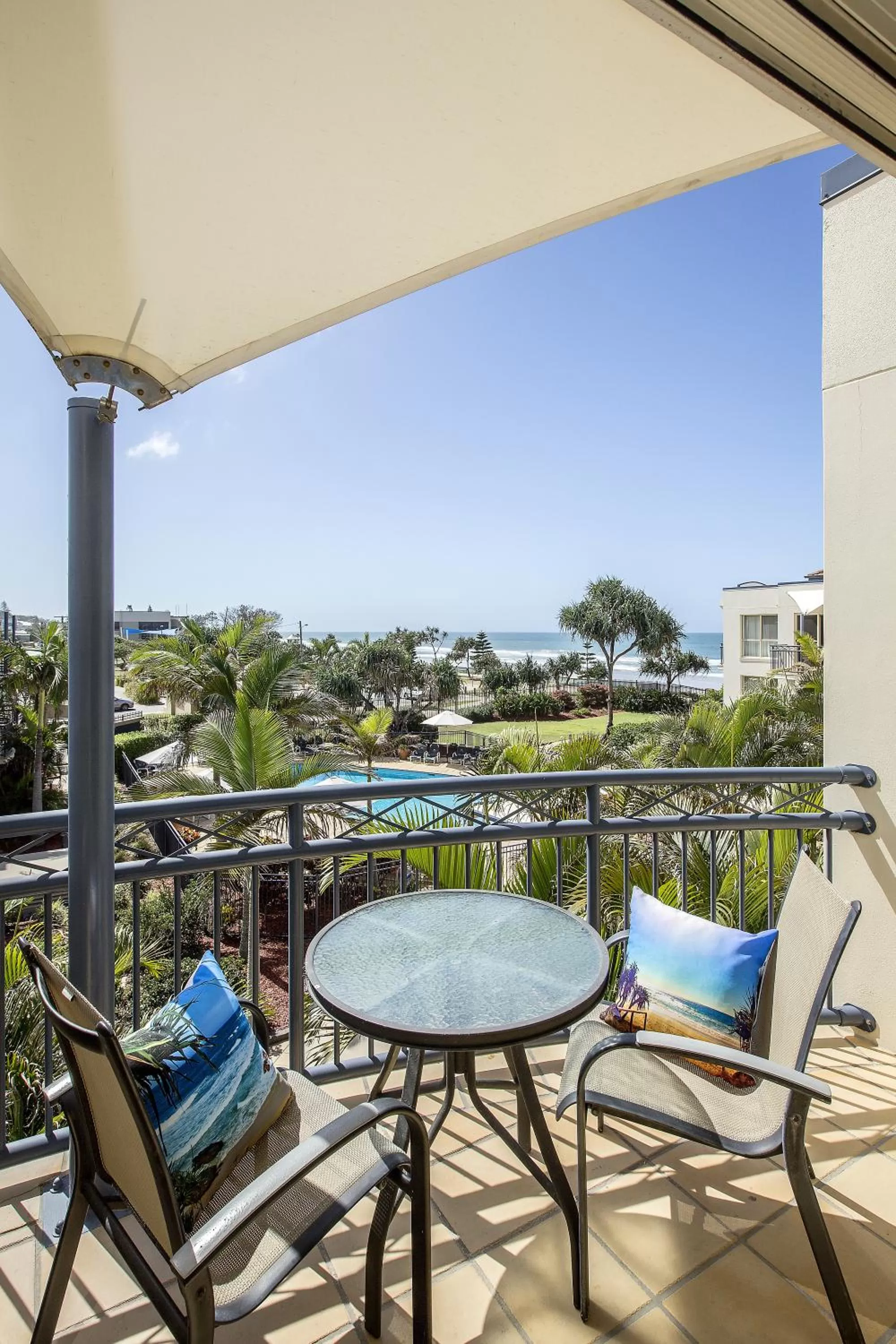 Bird's eye view in Golden Riviera Absolute Beachfront Resort