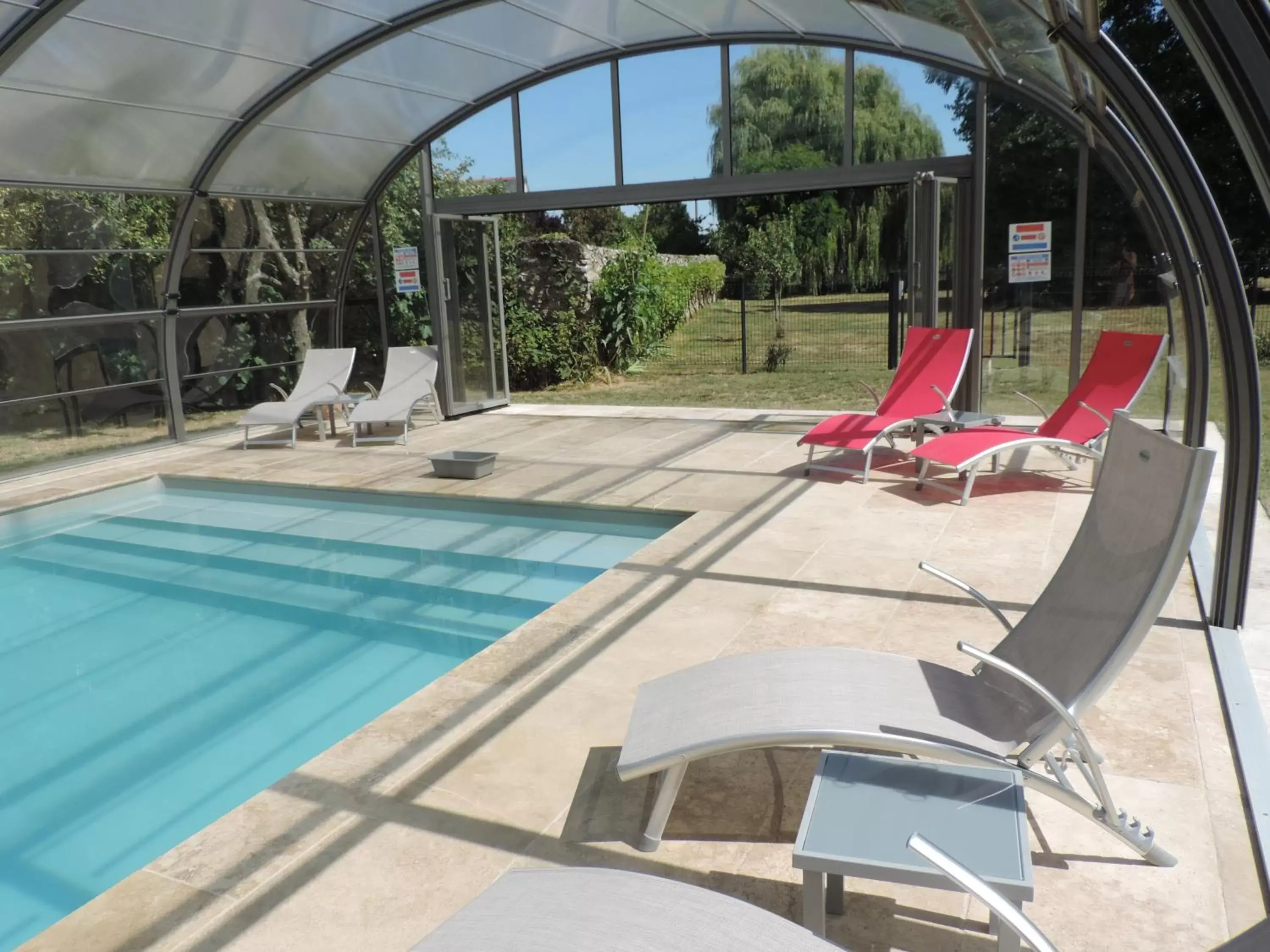 Swimming Pool in Cèdre et Charme