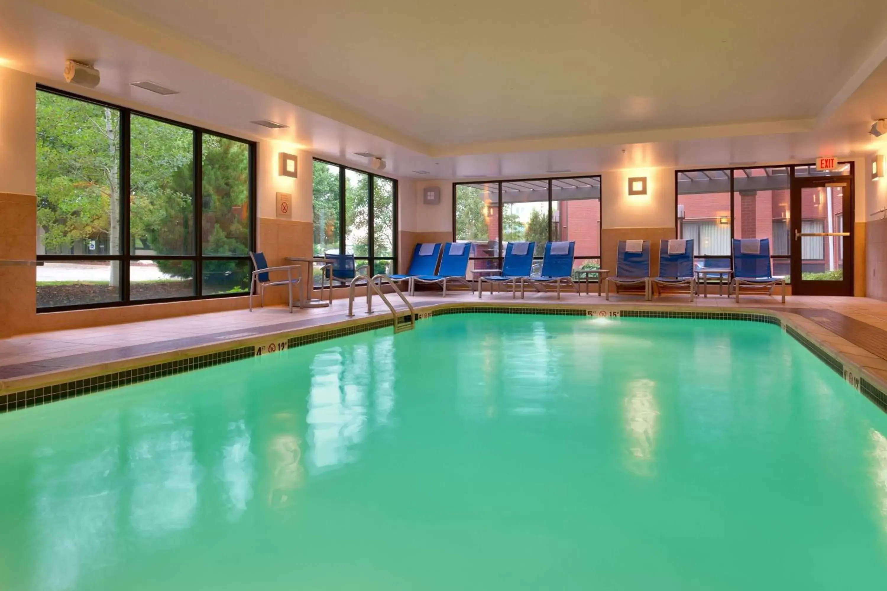 Swimming Pool in TownePlace Suites Omaha West