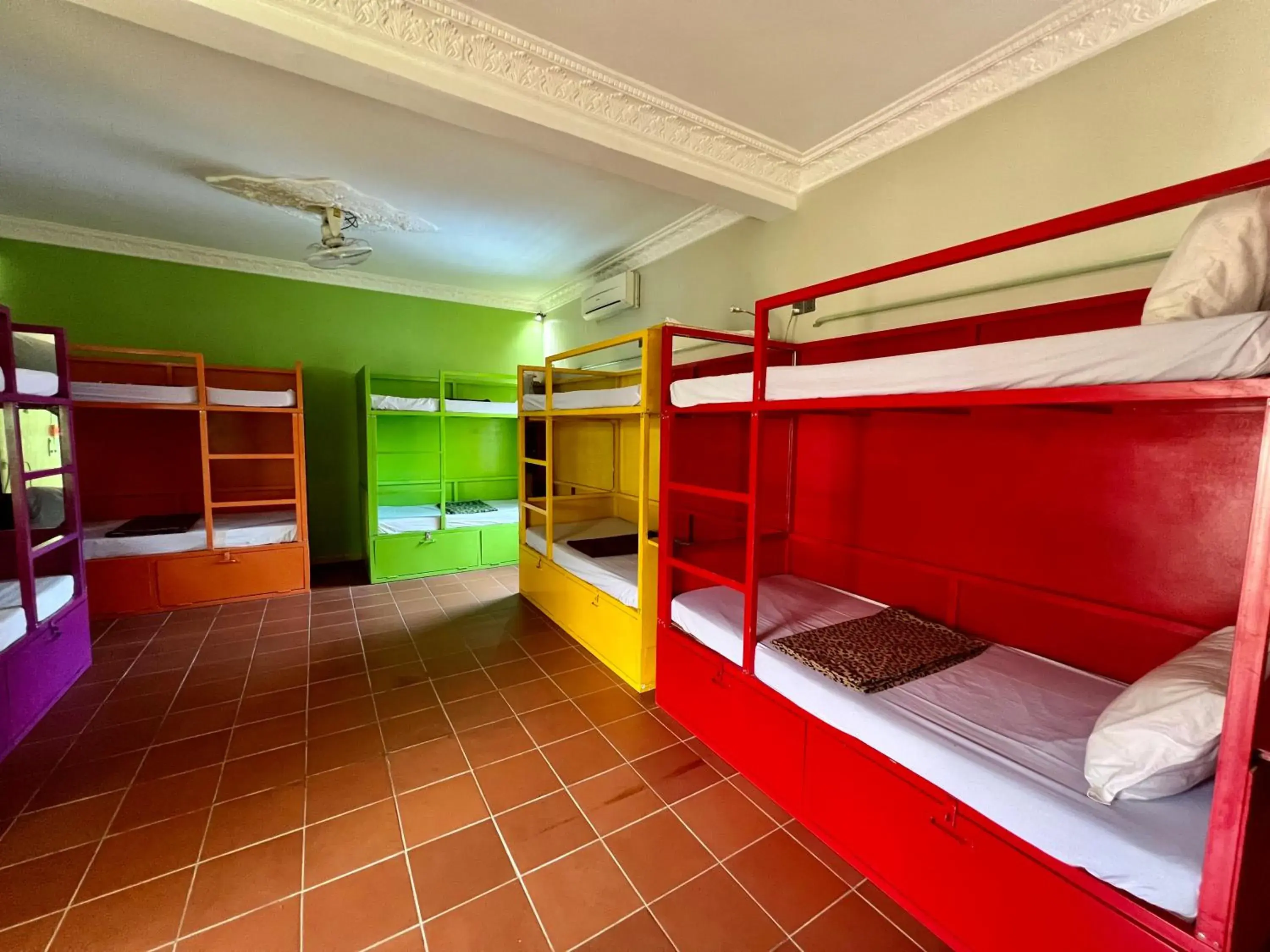 Bedroom, Bunk Bed in The Funky Village