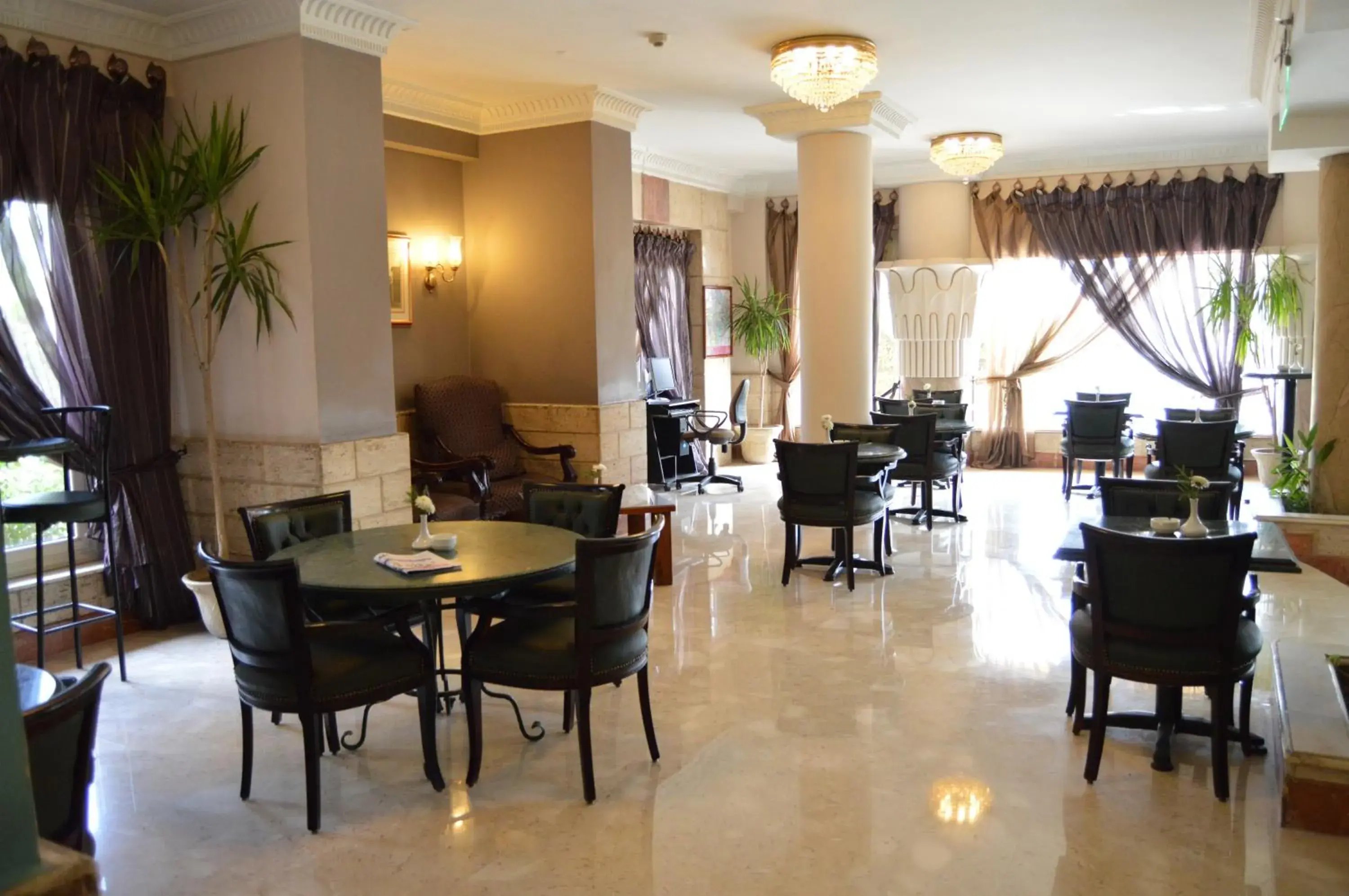 Day, Restaurant/Places to Eat in Swiss Inn Nile Hotel