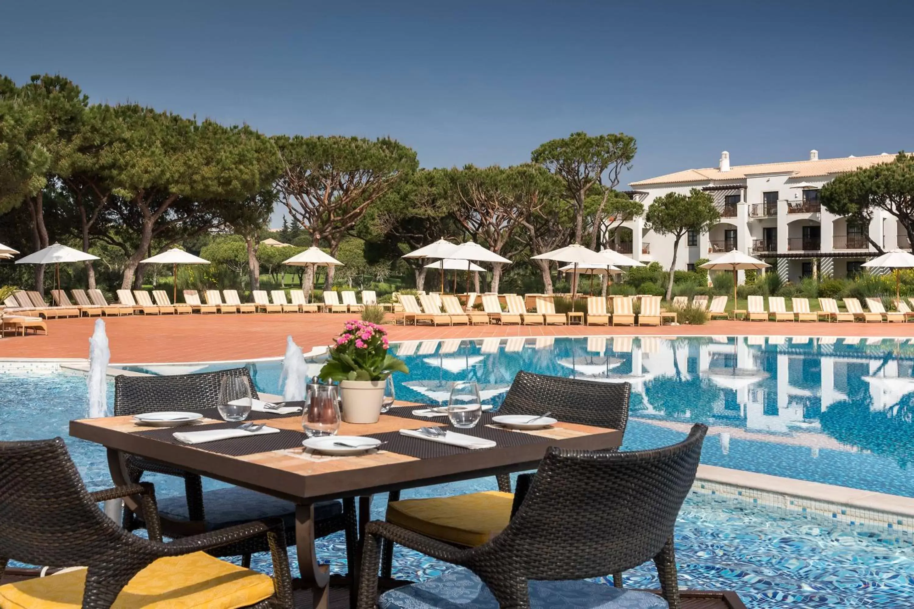 Restaurant/places to eat, Swimming Pool in Pine Cliffs Hotel, a Luxury Collection Resort, Algarve