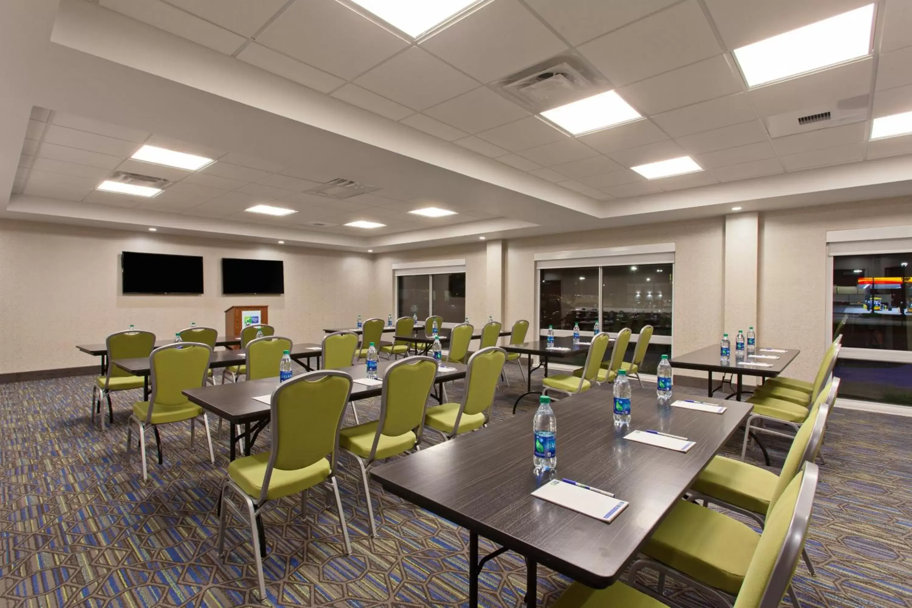 Meeting/conference room in Holiday Inn Express & Suites - Brigham City - North Utah, an IHG Hotel