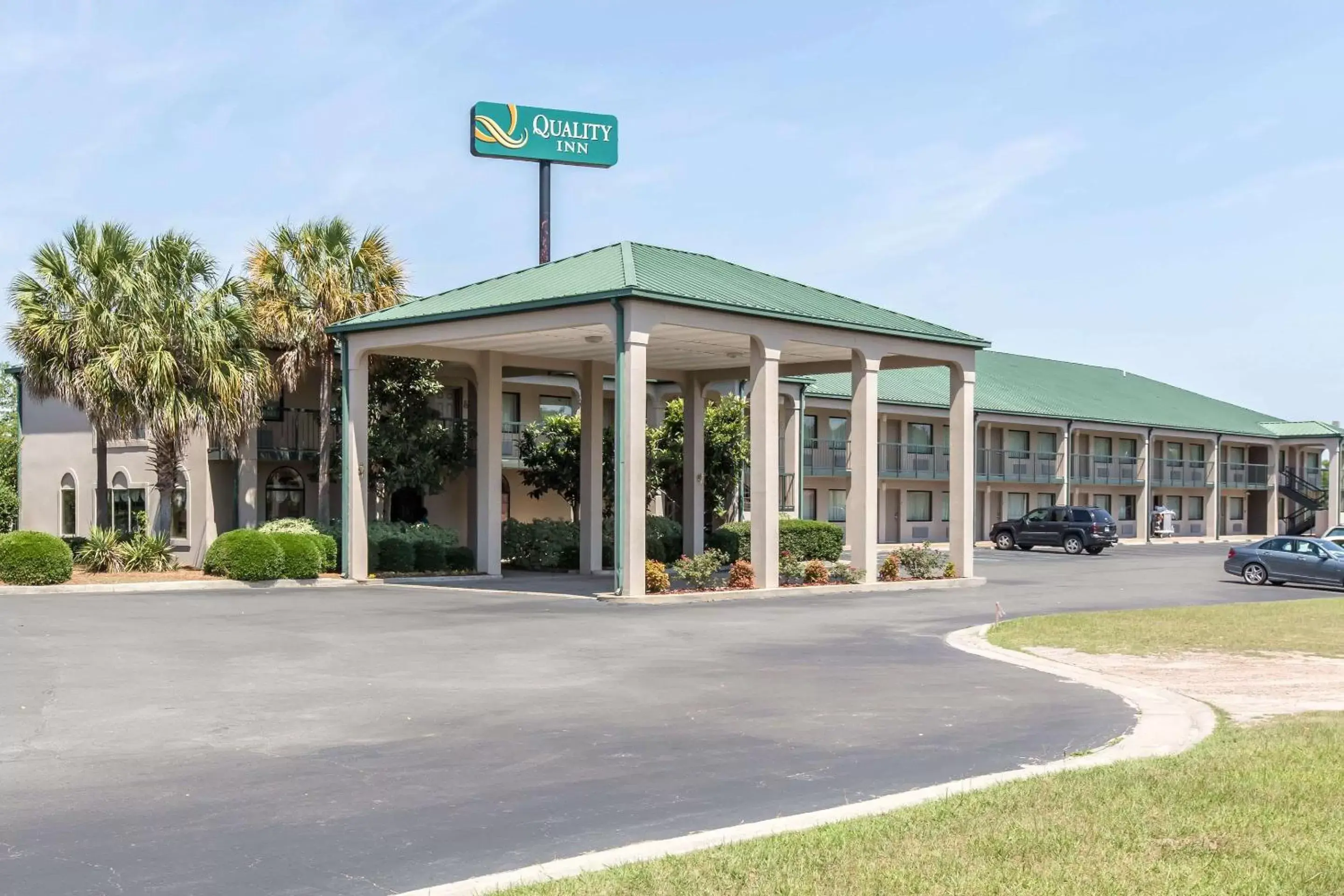 Property Building in Quality Inn Cordele