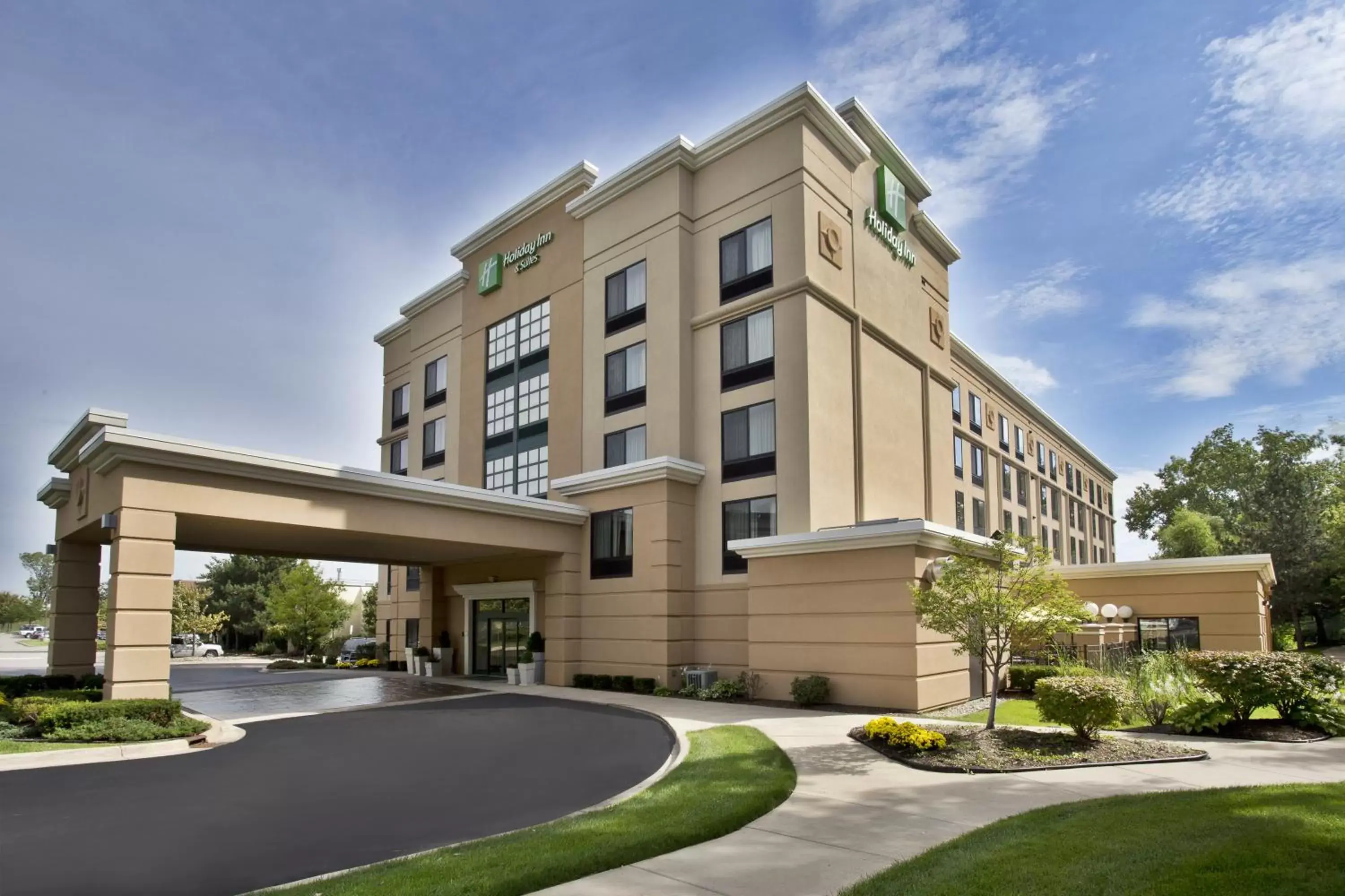 Property Building in Holiday Inn Hotel & Suites Ann Arbor University of Michigan Area, an IHG Hotel