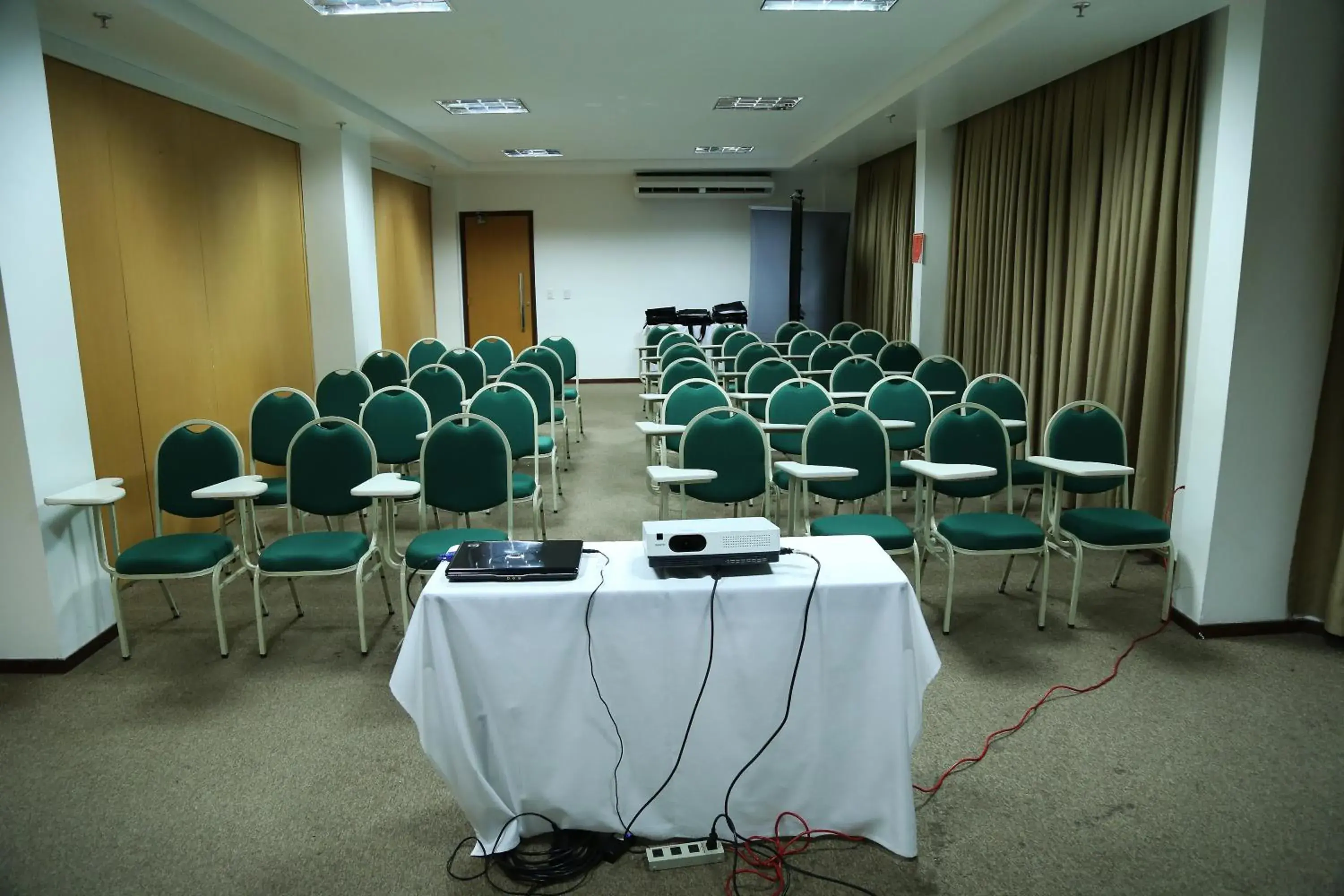 Business facilities in Garbos Trade Hotel