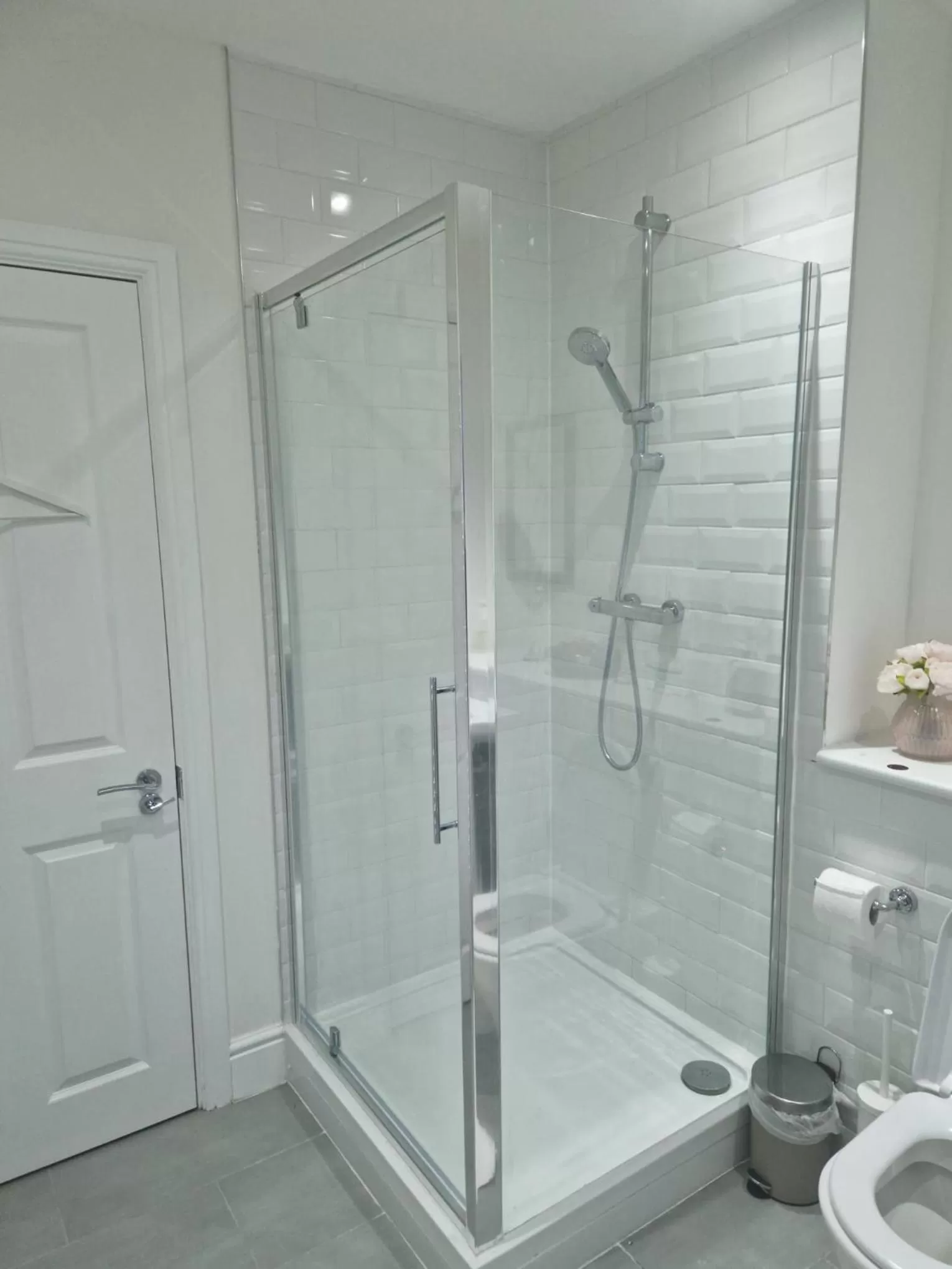 Bathroom in Wns Southend -on-Sea