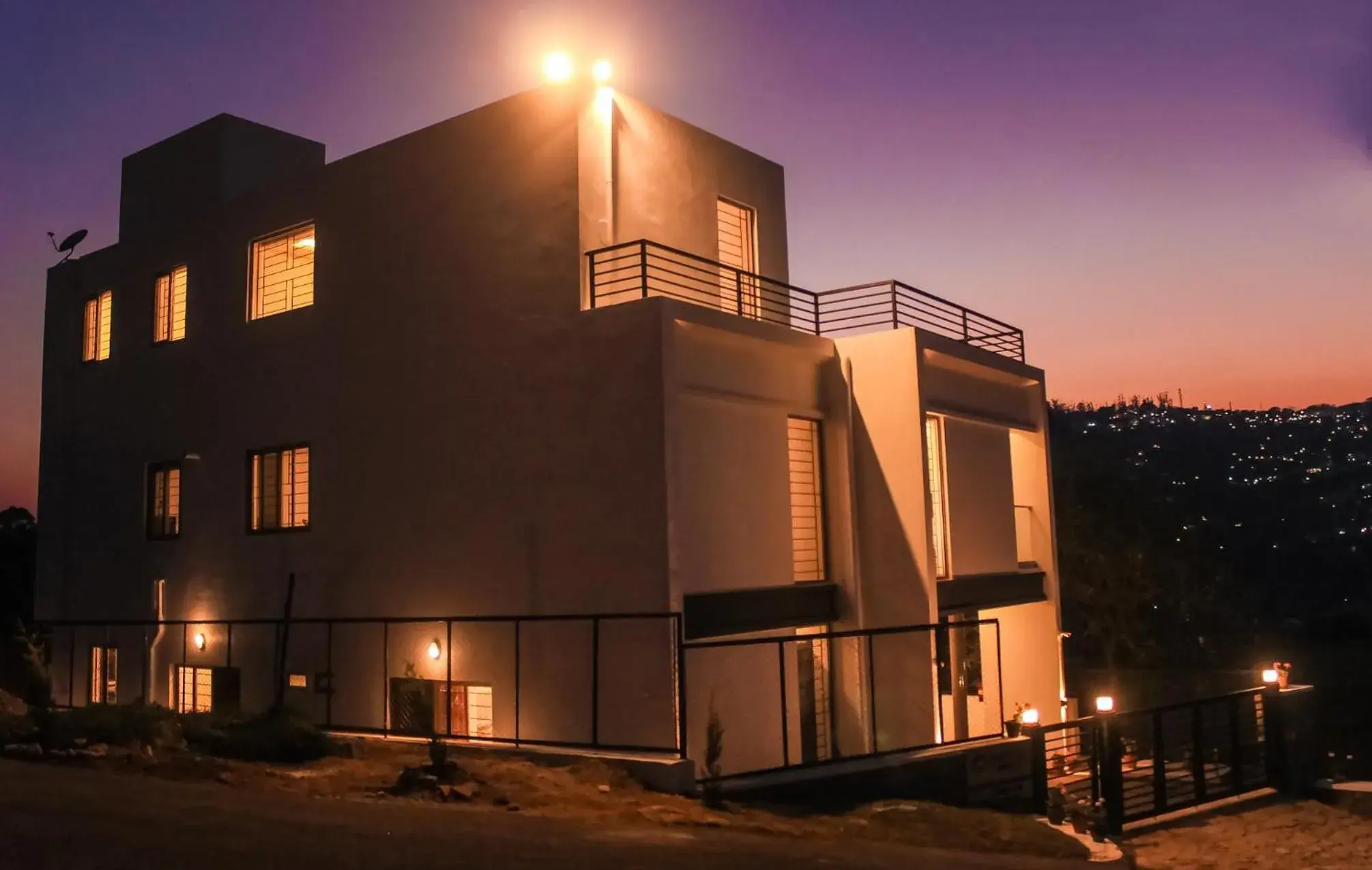 Property building in Silver Mist Property building in Silver Mist