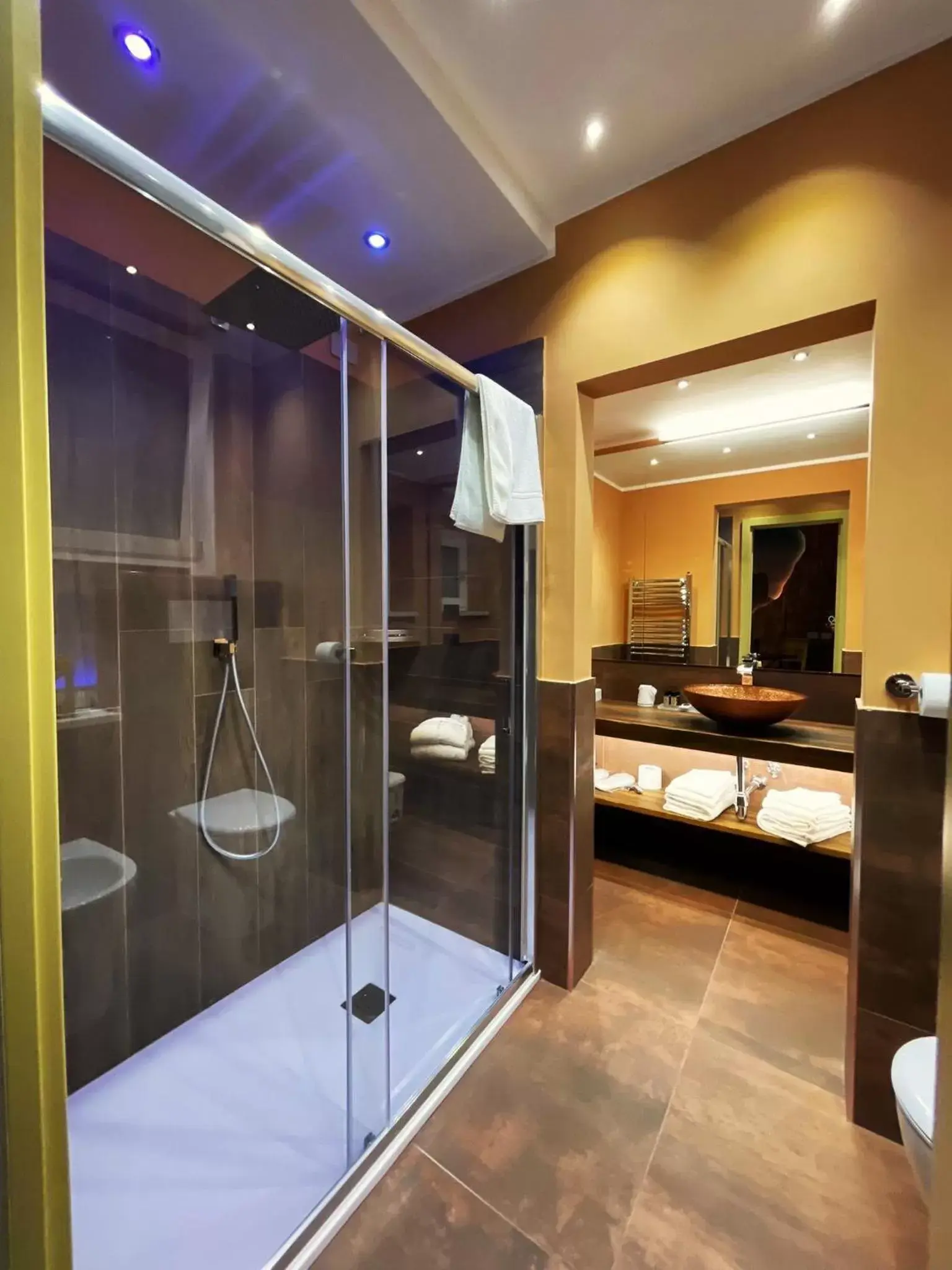 Bathroom in Suite Dreams Montecatini