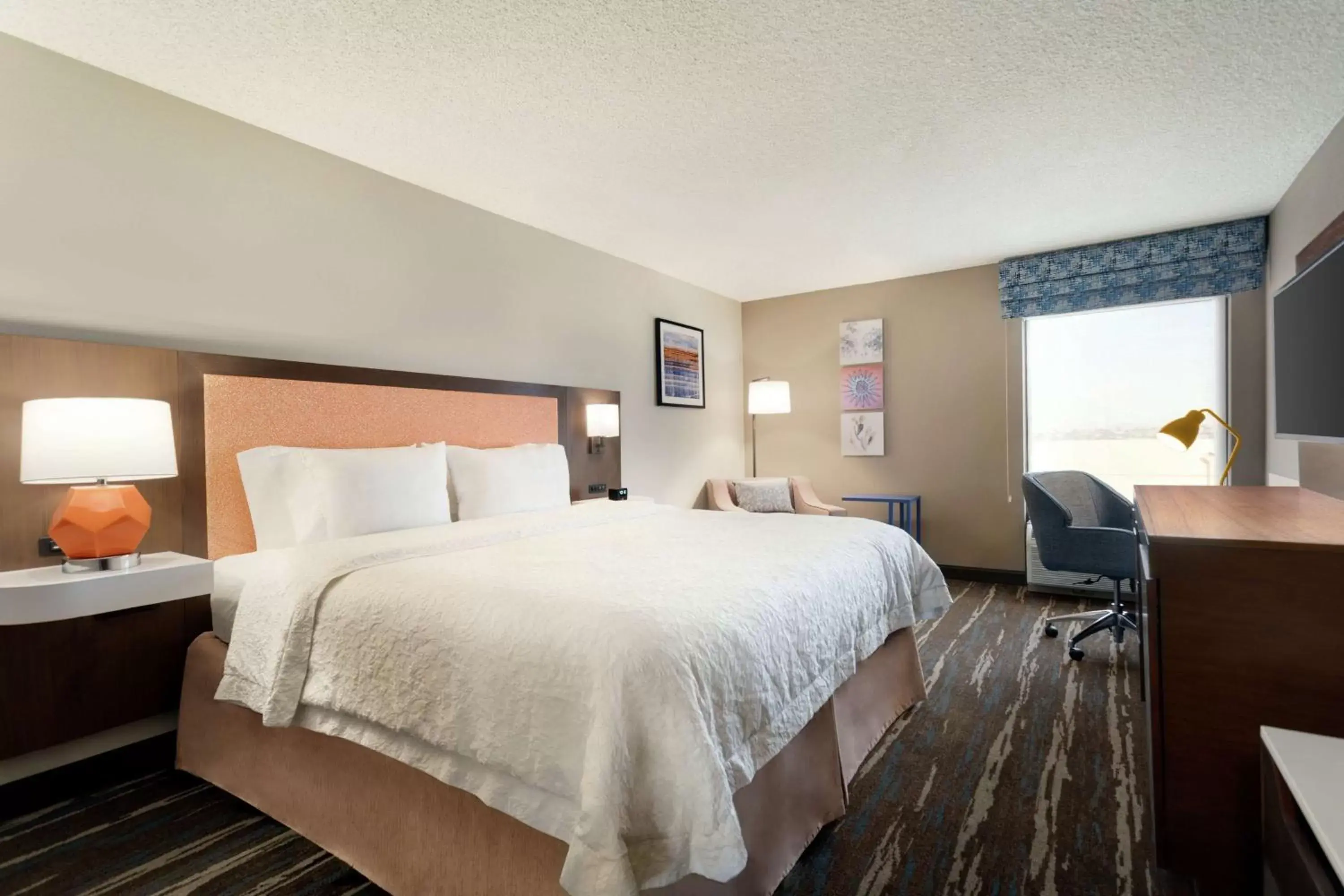Bedroom, Bed in Hampton Inn Phoenix-Chandler