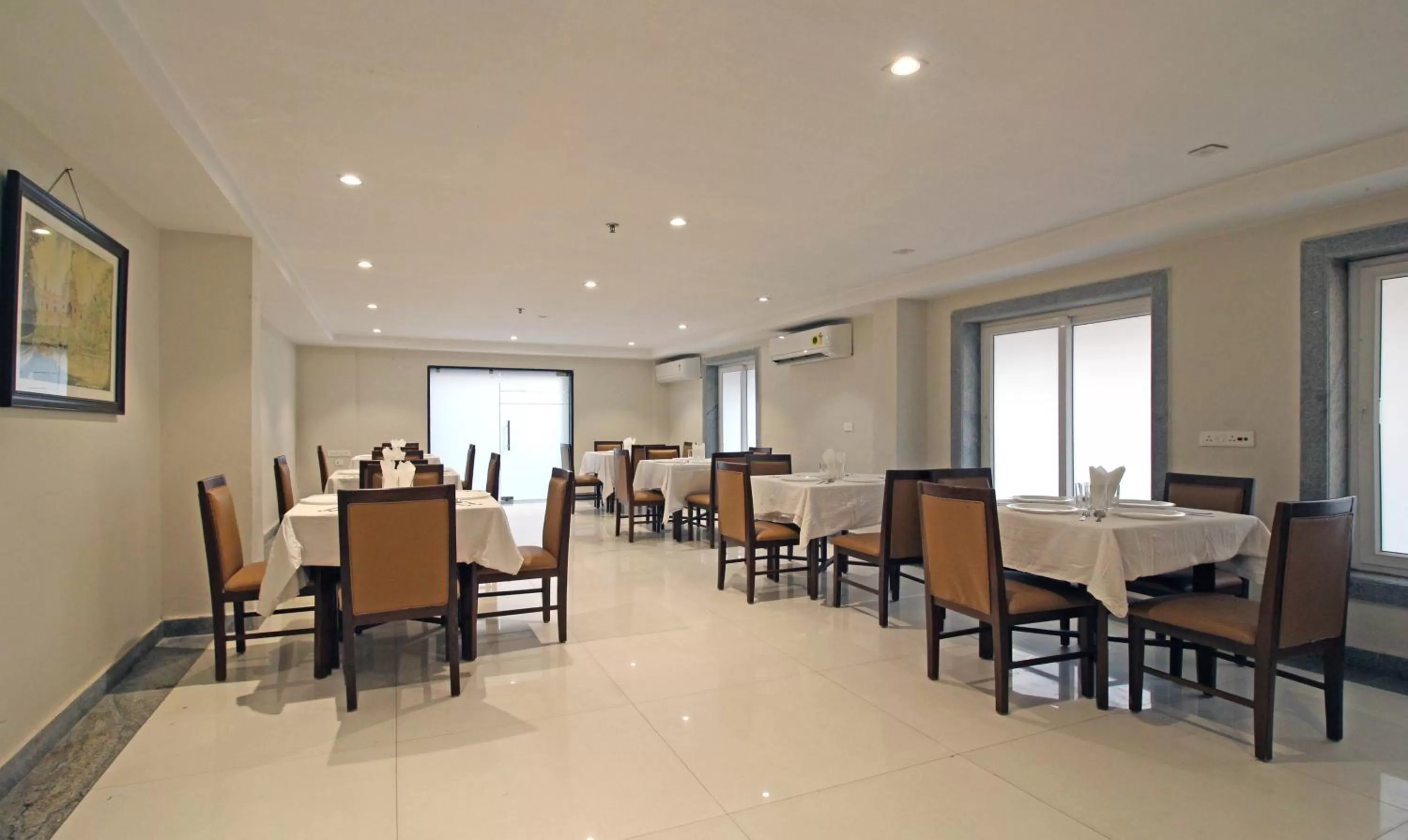 Dining area in Treebo ASL Prime, Gariahat