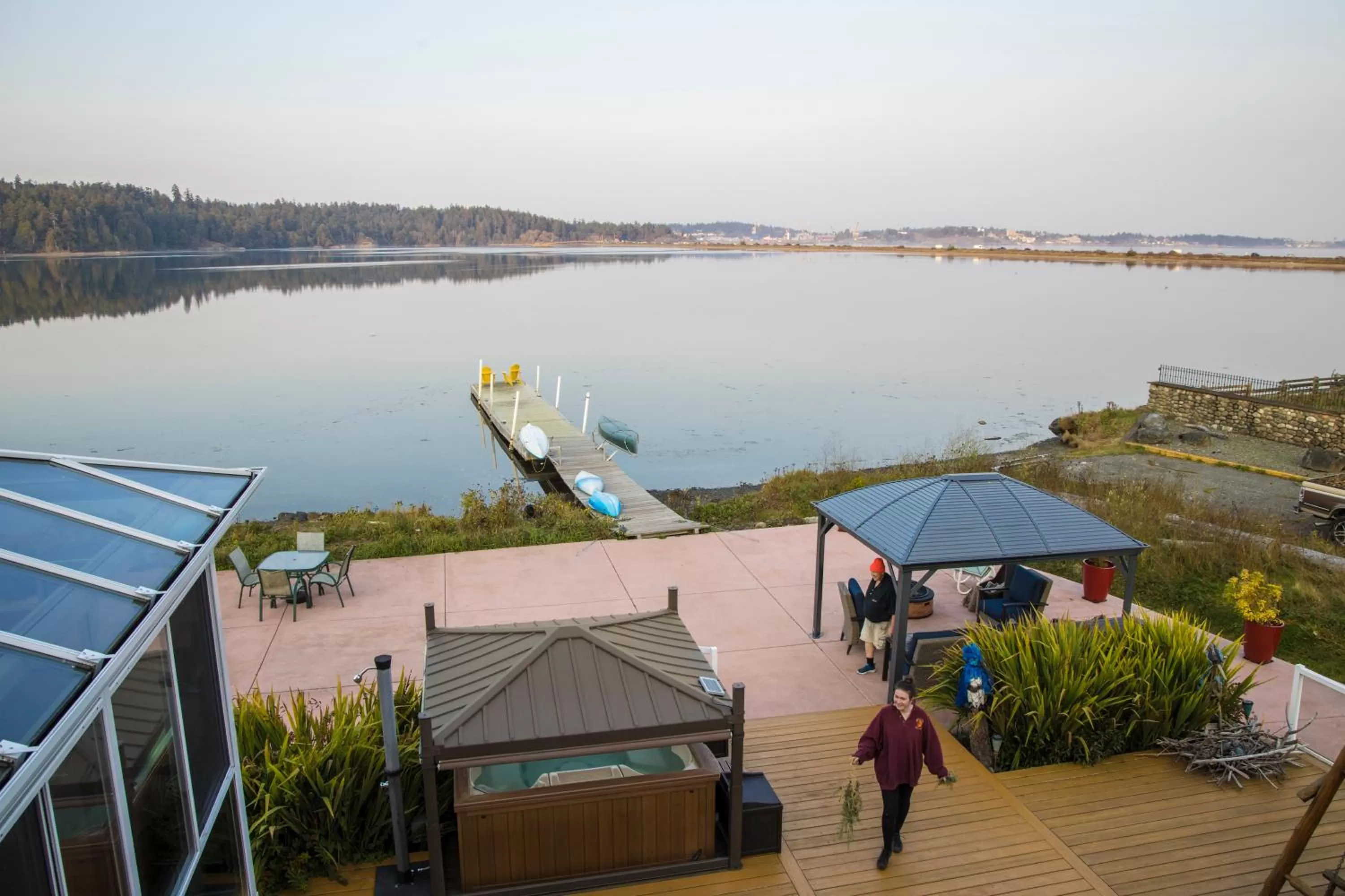 Patio in Birds of a Feather Victoria Oceanfront Studio Suites