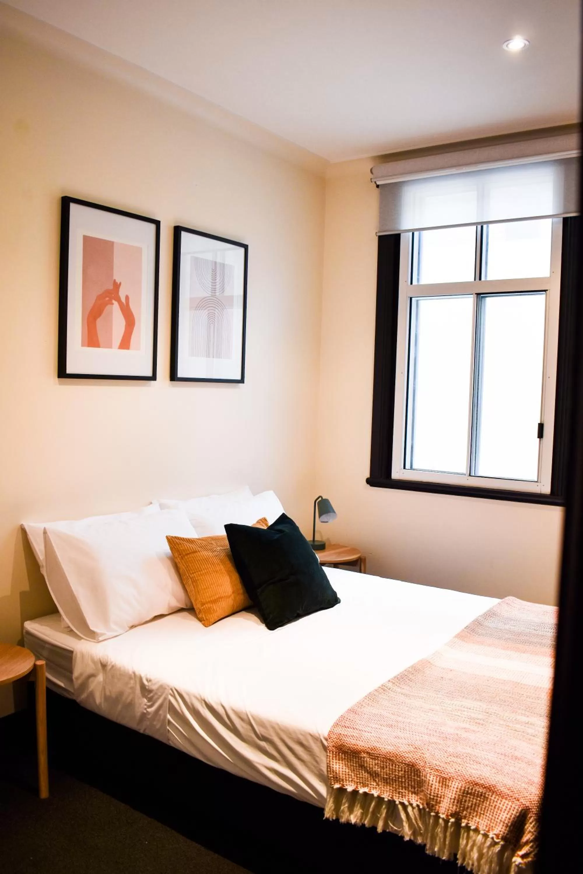 Bed in The Sherwood Hotel