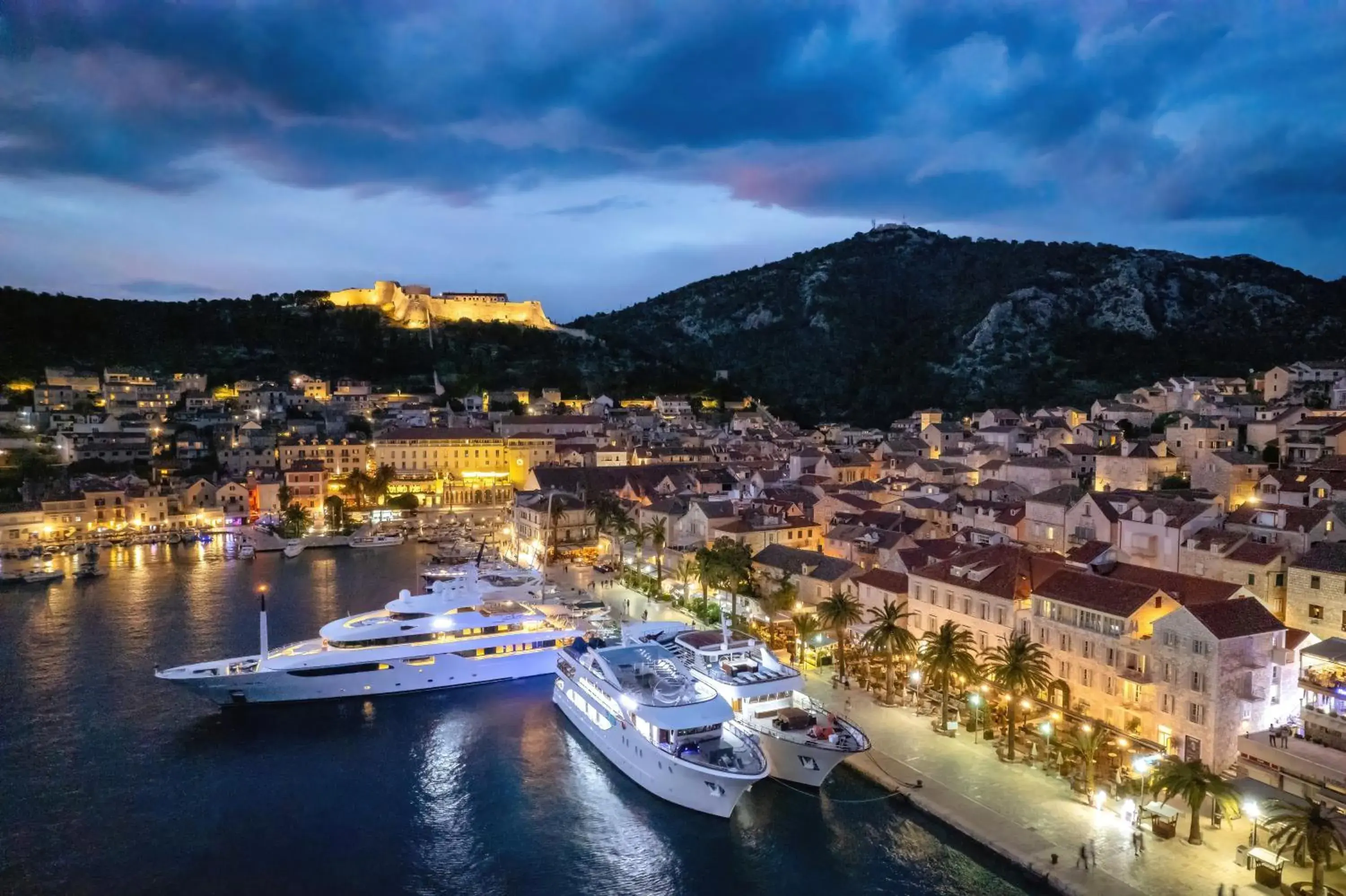 Property building, Bird's-eye View in Riva Marina Hvar Hotel