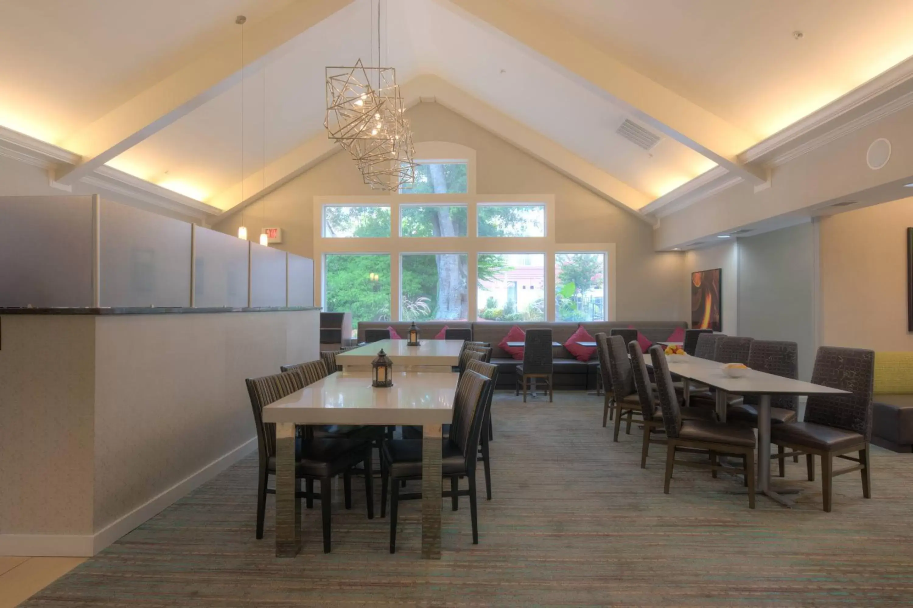 Restaurant/Places to Eat in Residence Inn Atlanta Buckhead/Lenox Park