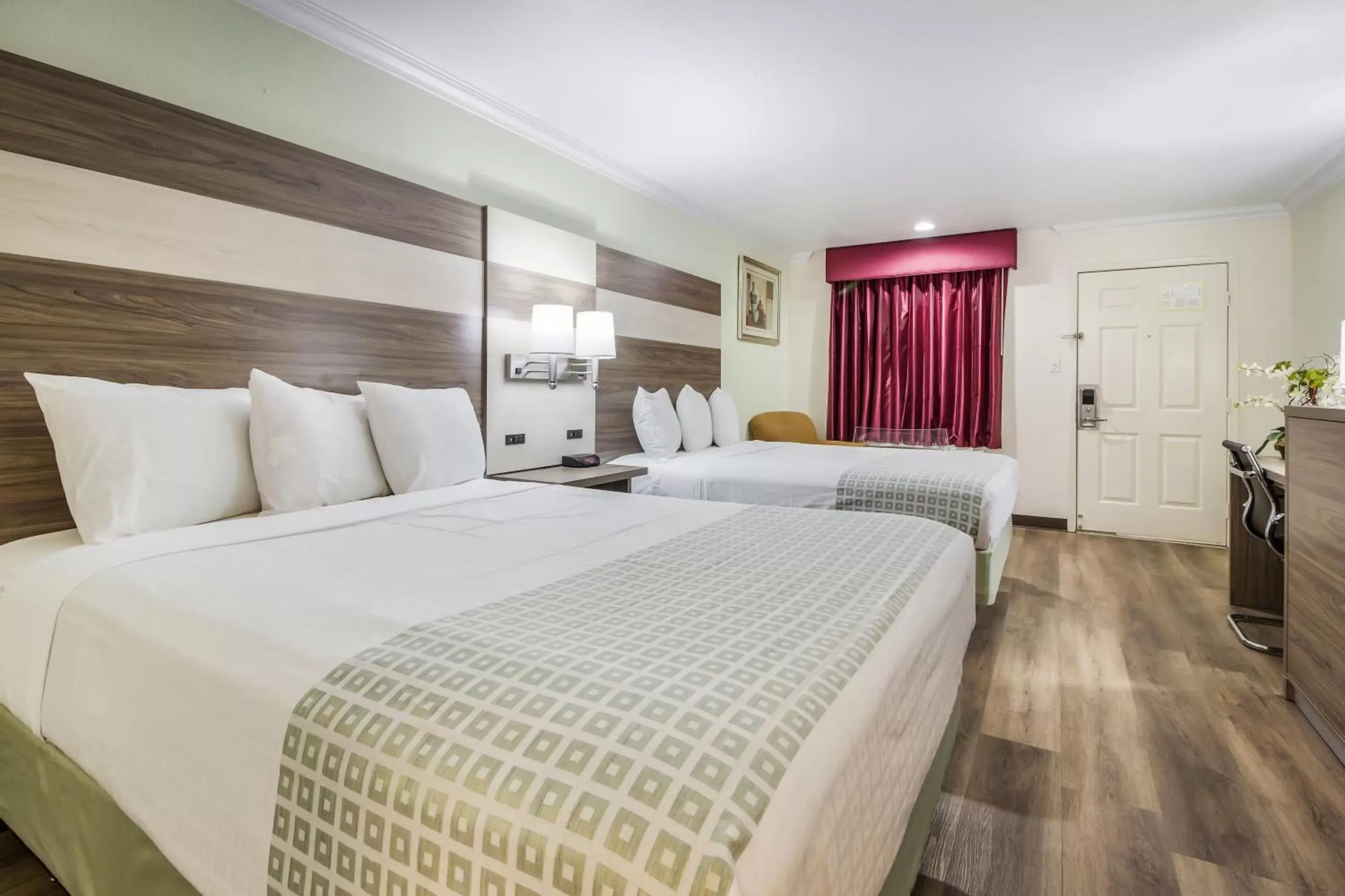 Bed in Americas Best Value Inn Columbus Bed in Americas Best Value Inn Columbus