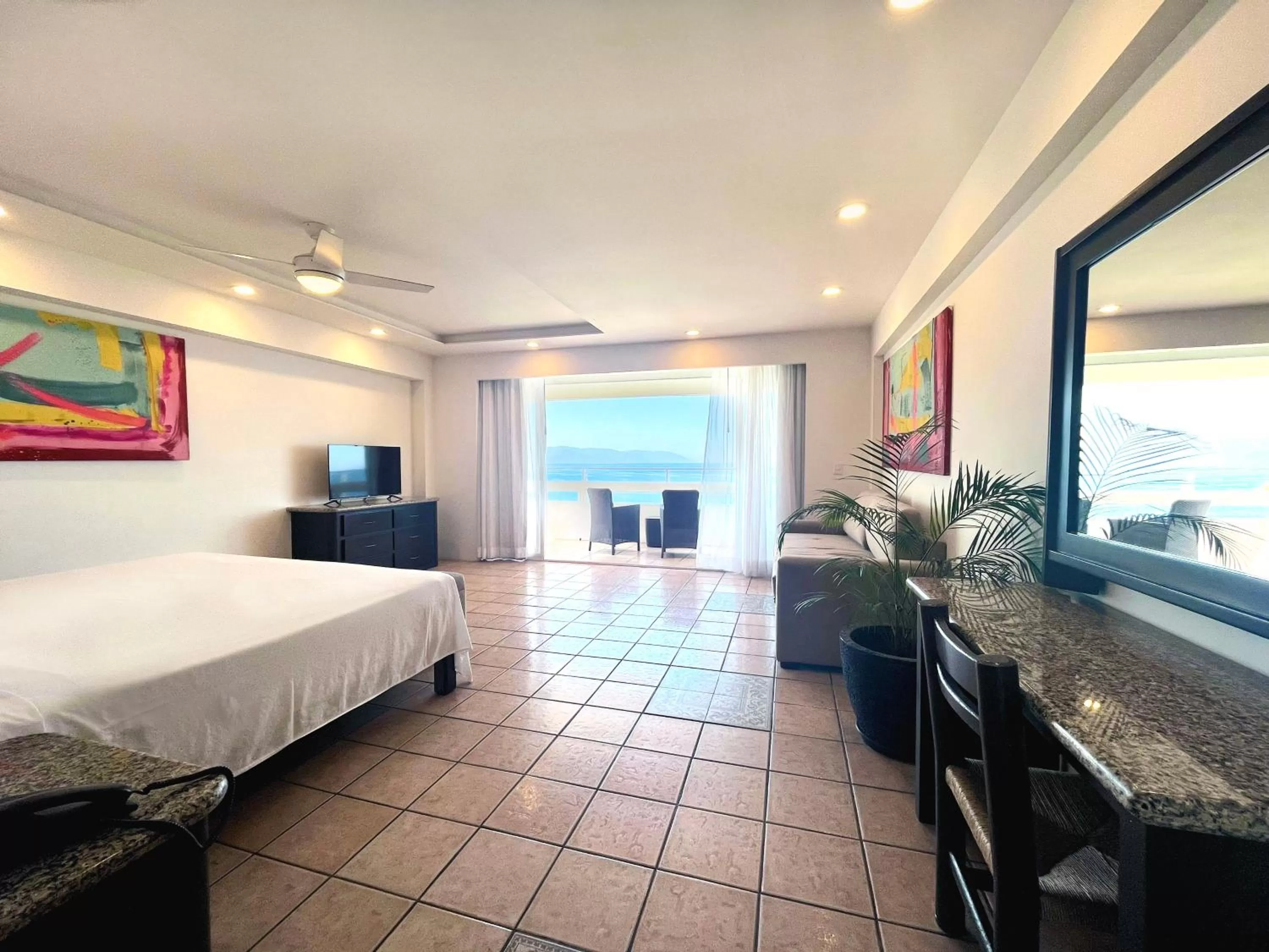 Photo of the whole room in San Marino