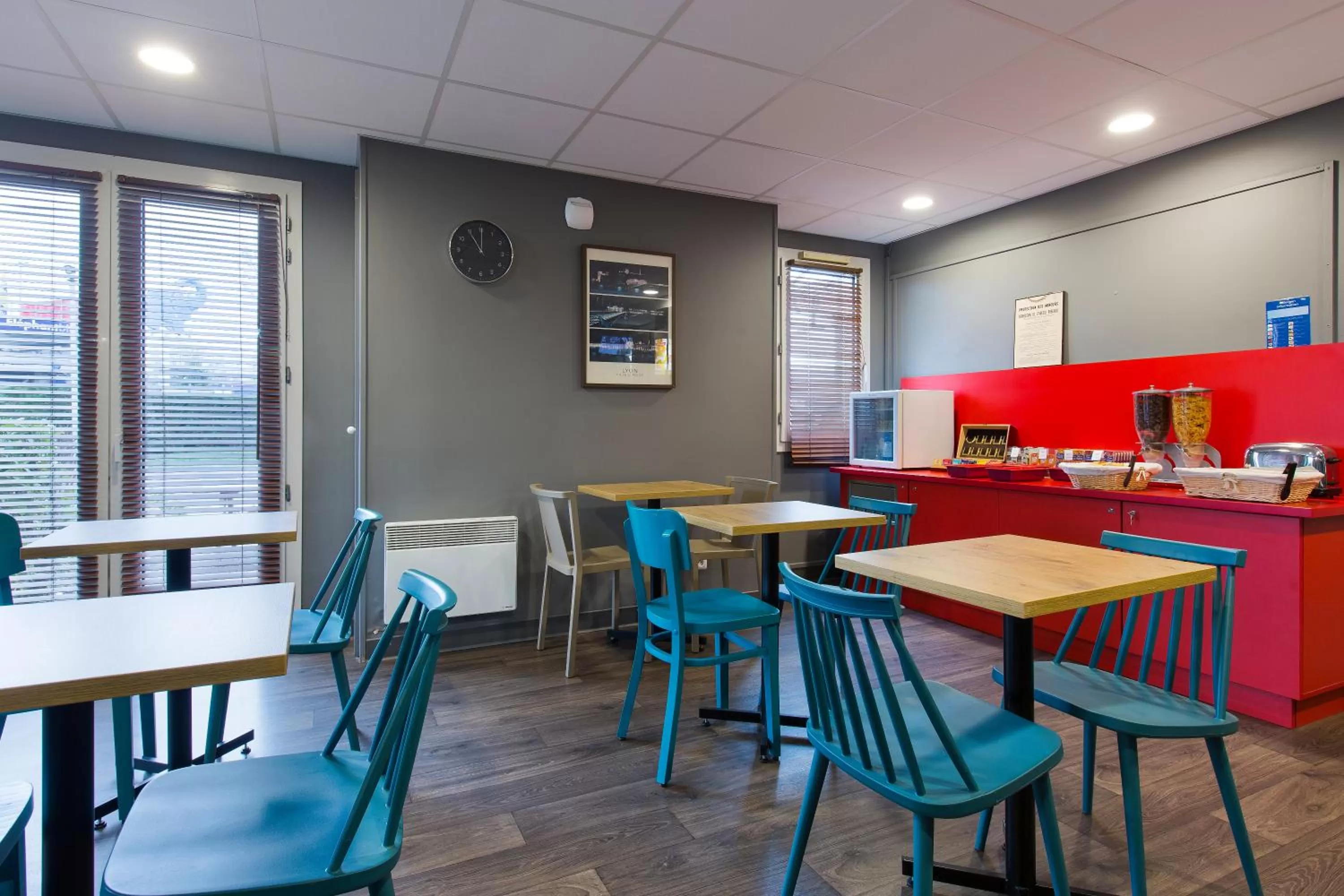 Breakfast in HOTEL F1 Lyon Genay Massieux