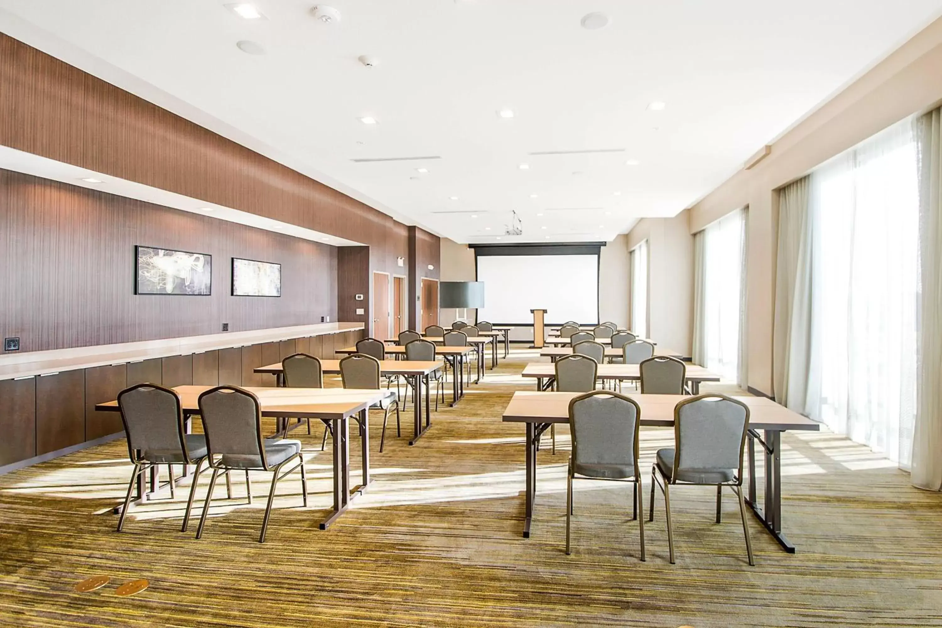 Meeting/conference room in Courtyard by Marriott Longview North