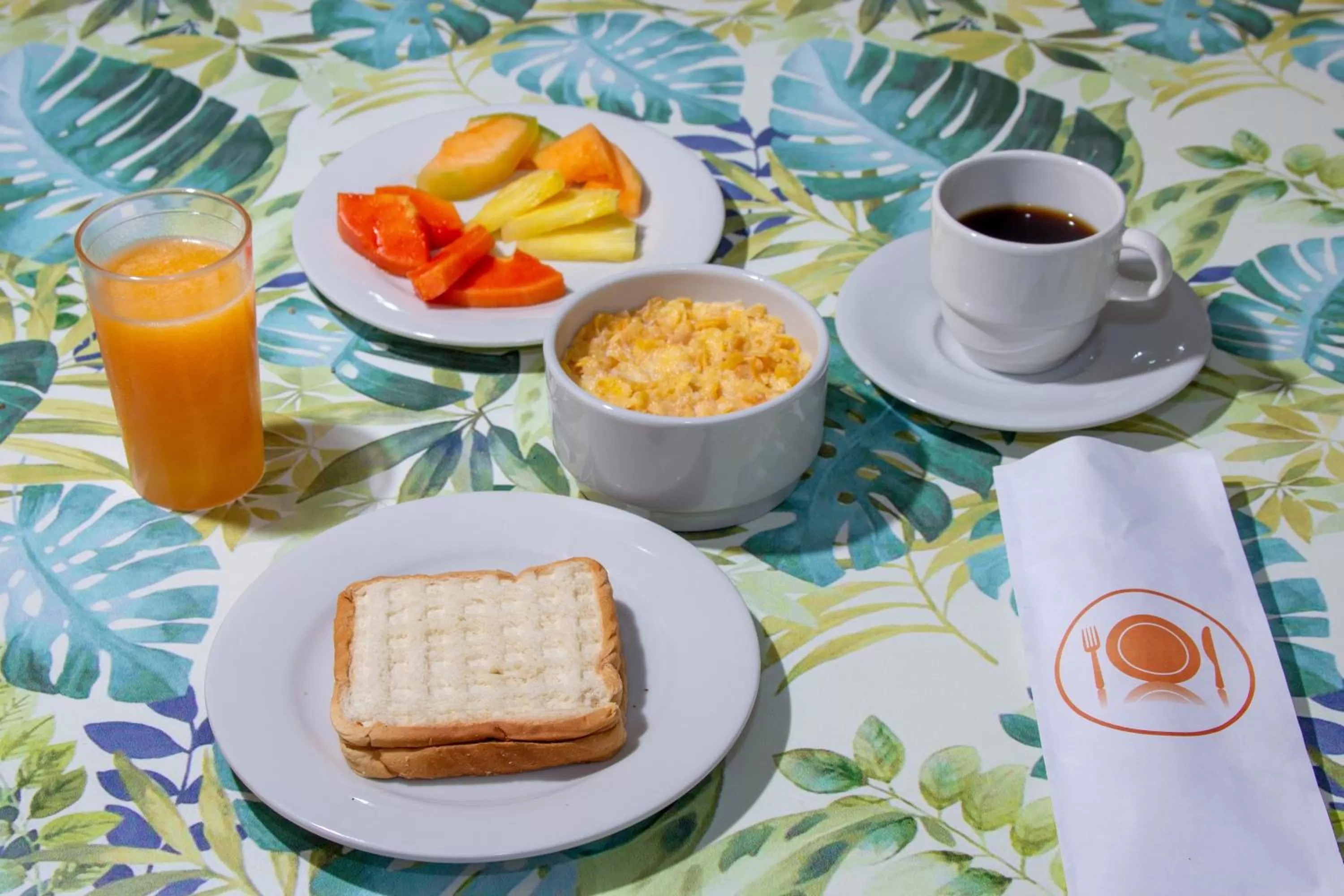 Food and drinks in Hotel Bocagrande By GEH Suites