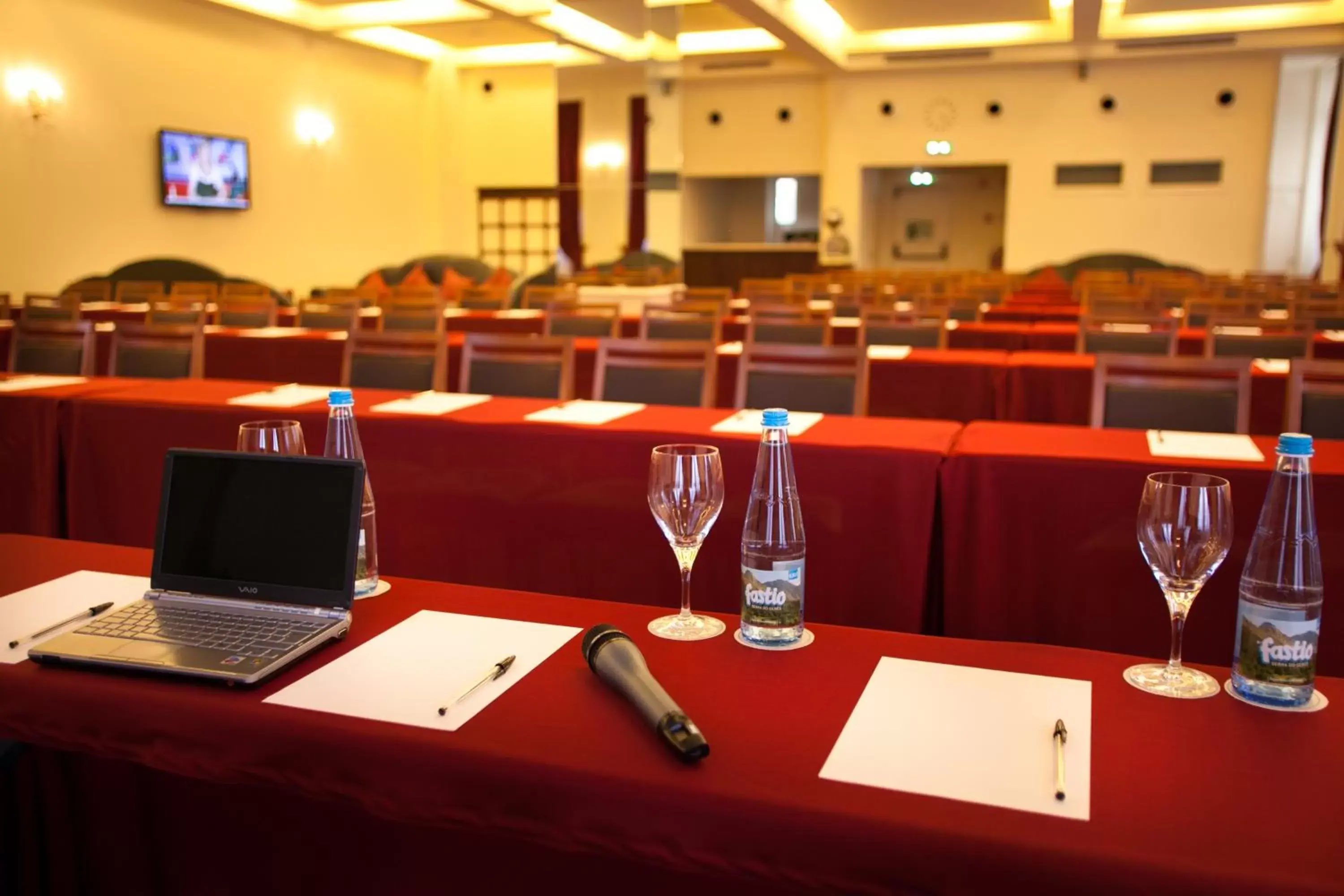 Business facilities, Business Area/Conference Room in Hotel Aliados