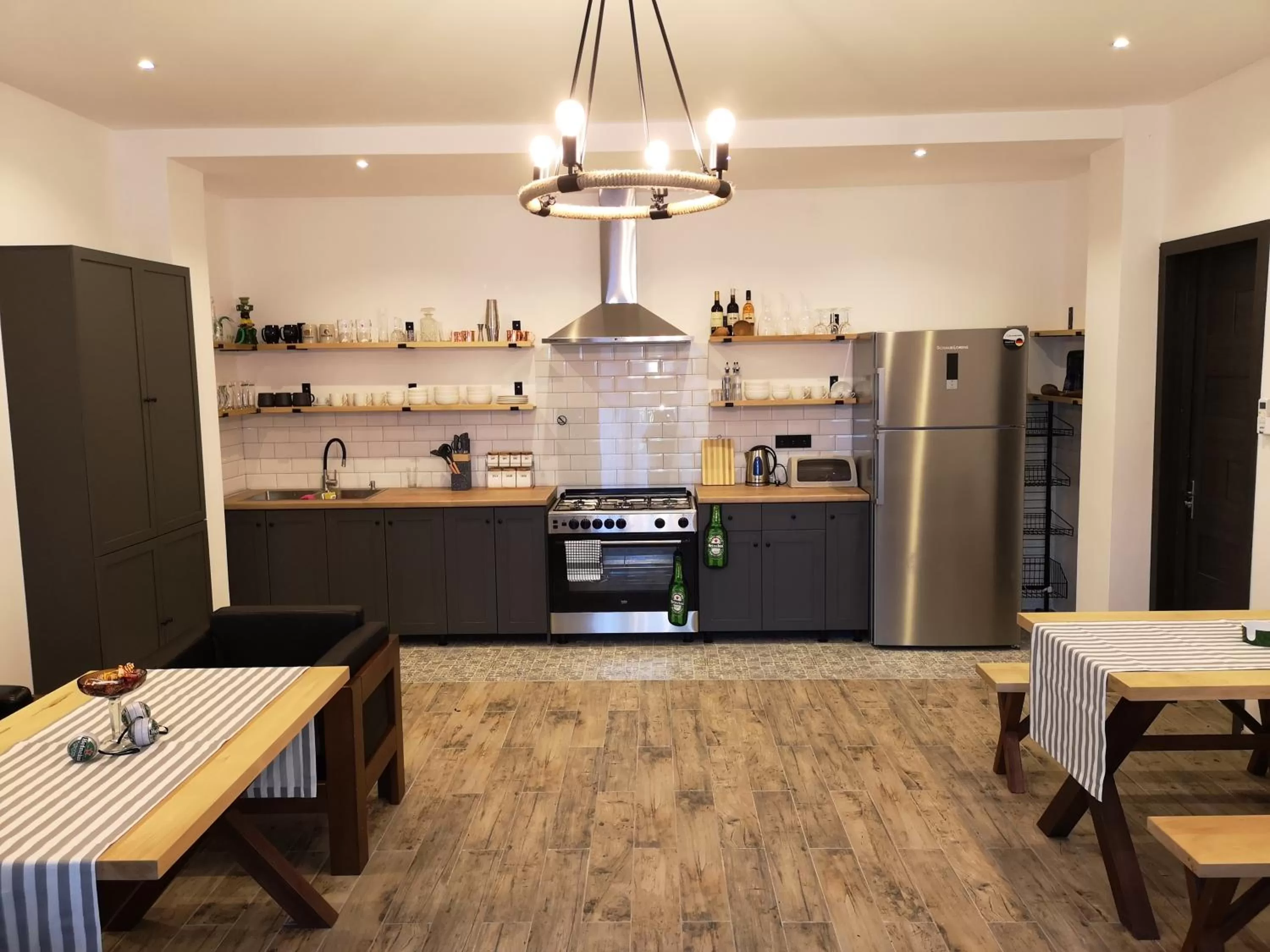 Kitchen or kitchenette in Level Up Hotel & Restaurant