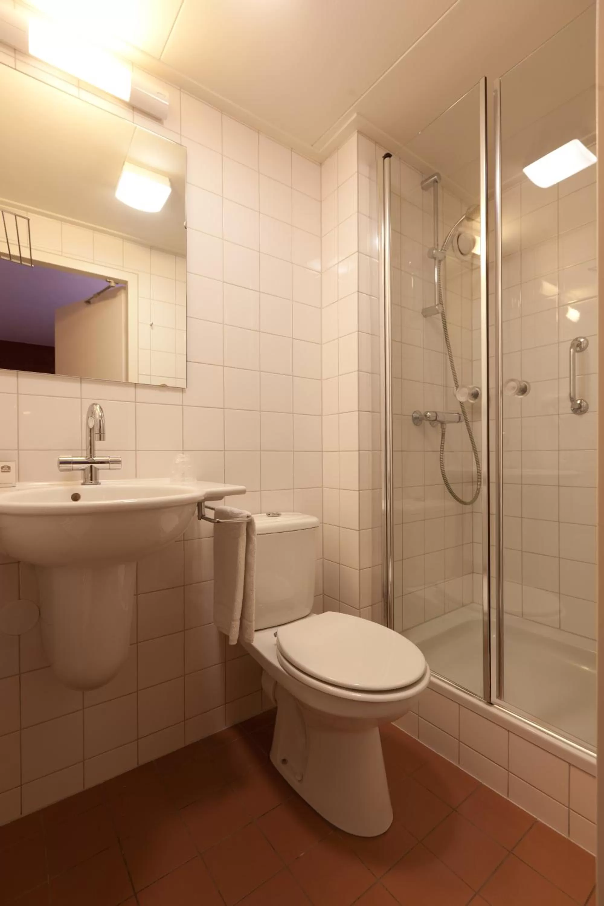 Bathroom in Grand Museum Hotel, BW Signature Collection