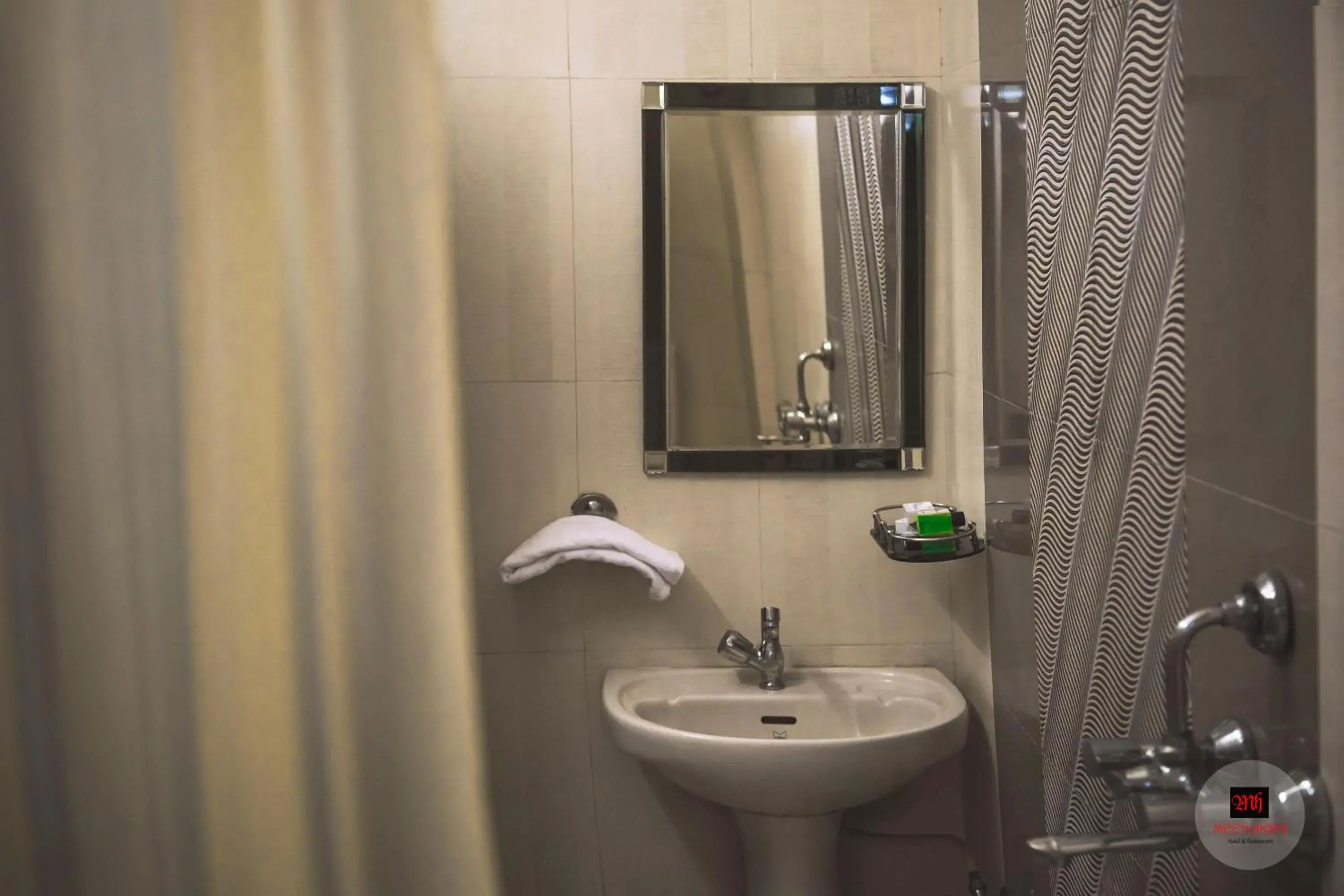 Bathroom in Hotel Meenakshi Udaipur