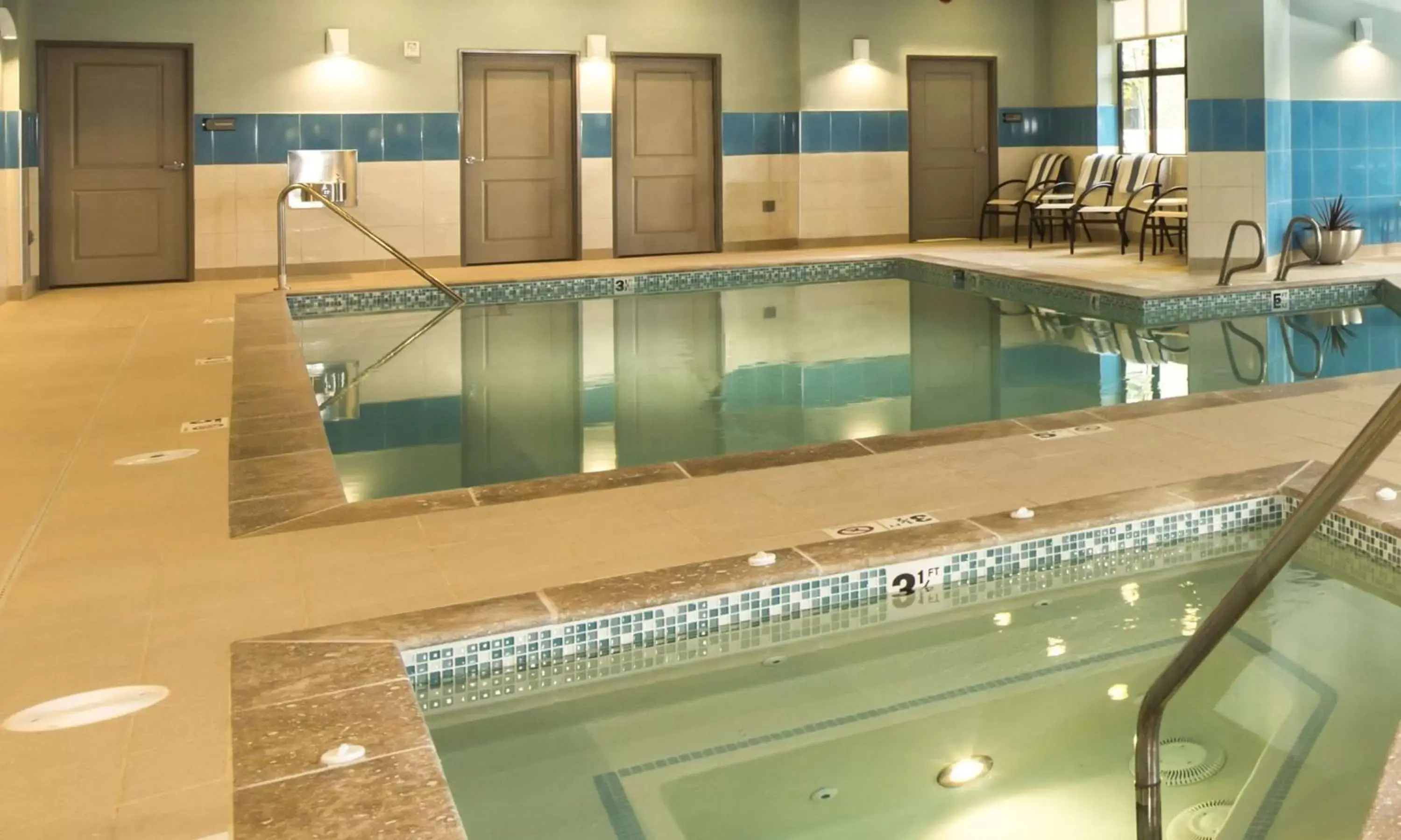 Pool view, Swimming Pool in Homewood Suites by Hilton Seattle/Lynnwood