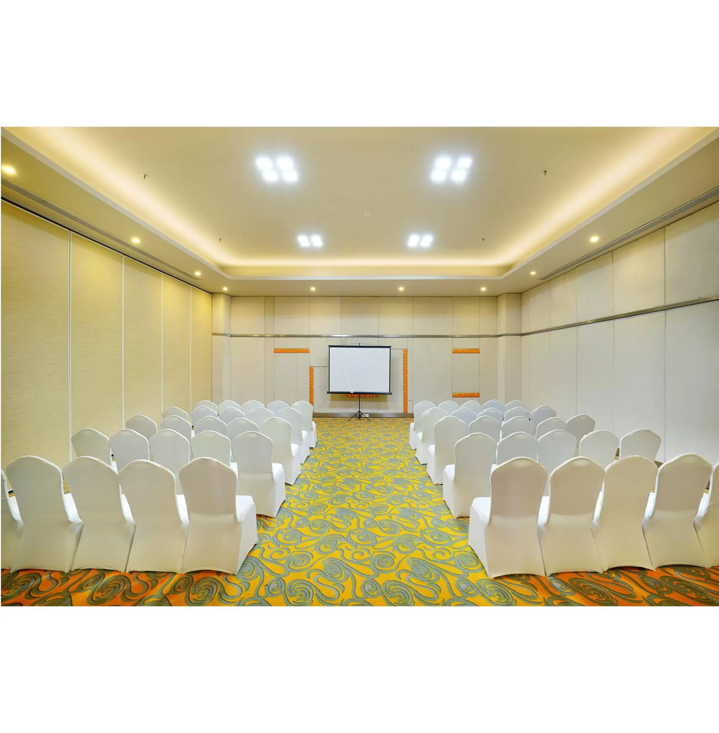 Banquet/Function facilities in HARRIS Hotel & Residences Sunset Road