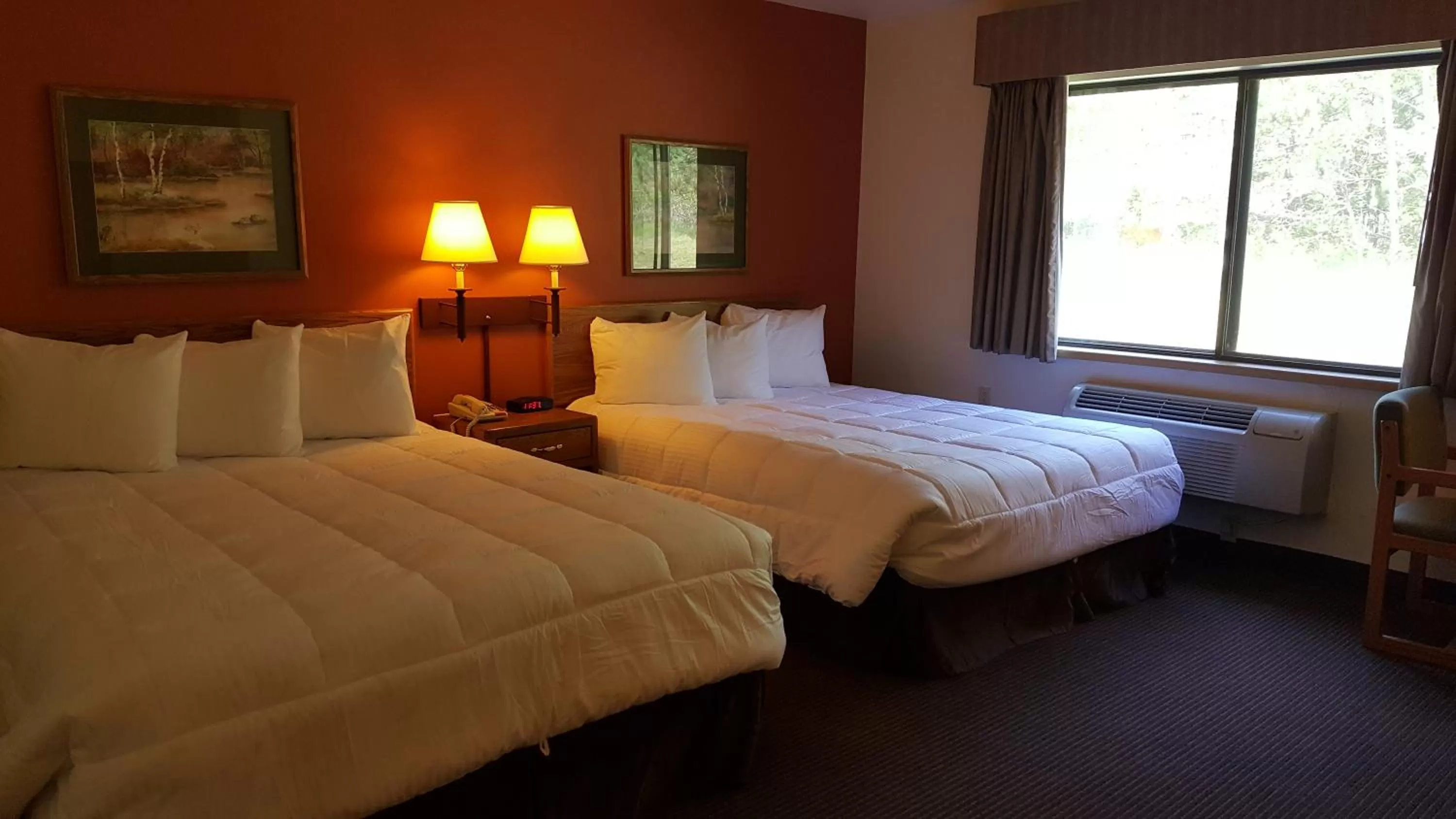 Photo of the whole room, Bed in Motel 6 Norway MI