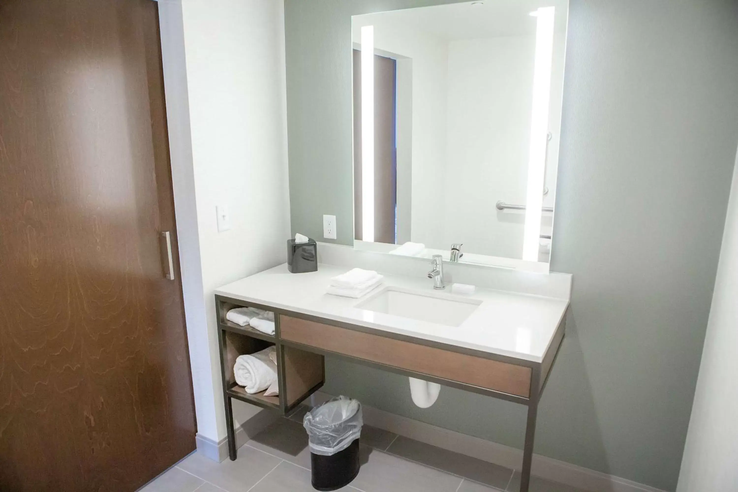 Bathroom in Hilton Garden Inn Corning Downtown Bathroom in Hilton Garden Inn Corning Downtown