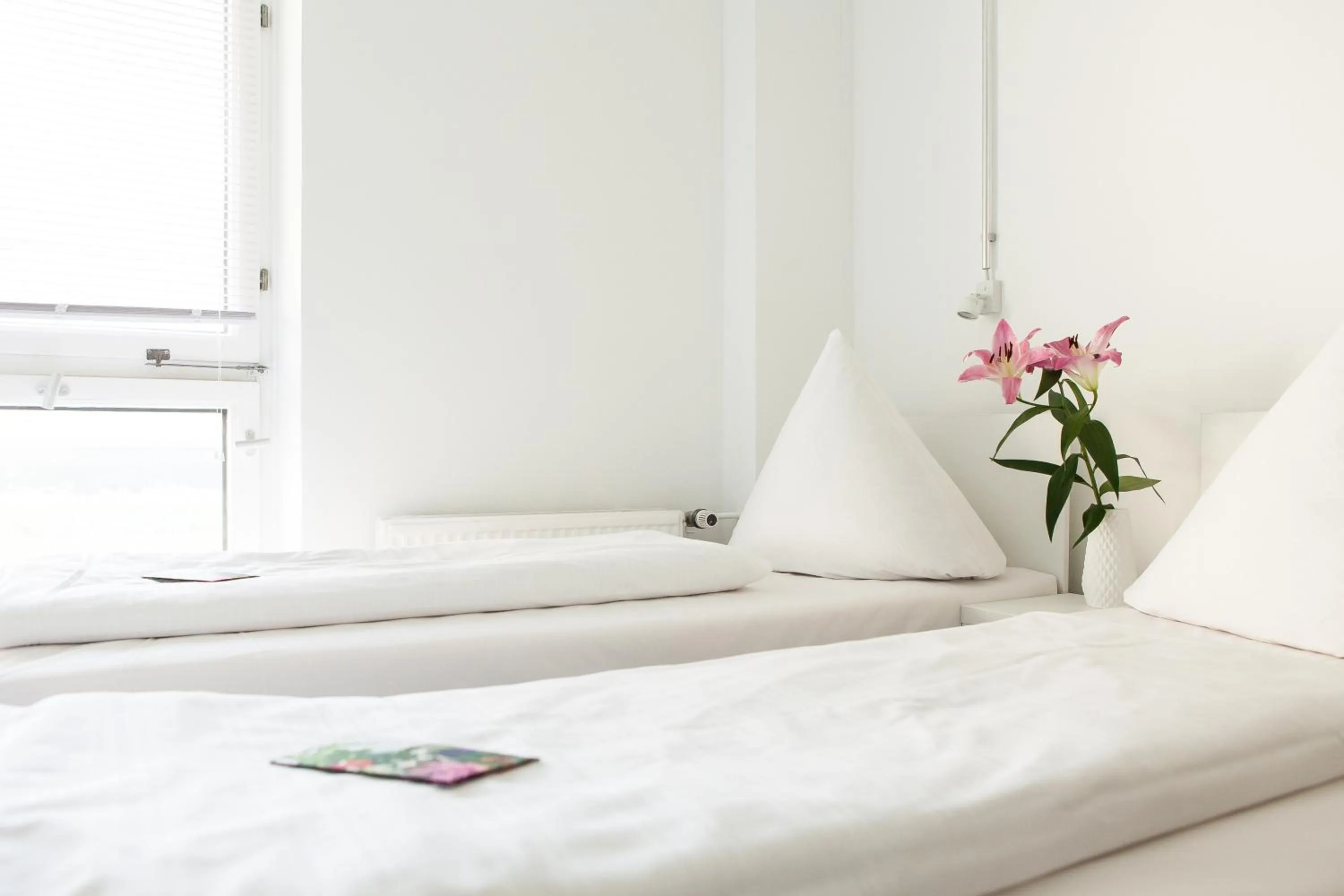 Bed in BNB near Brandenburg Gate - Rooms & Apartments