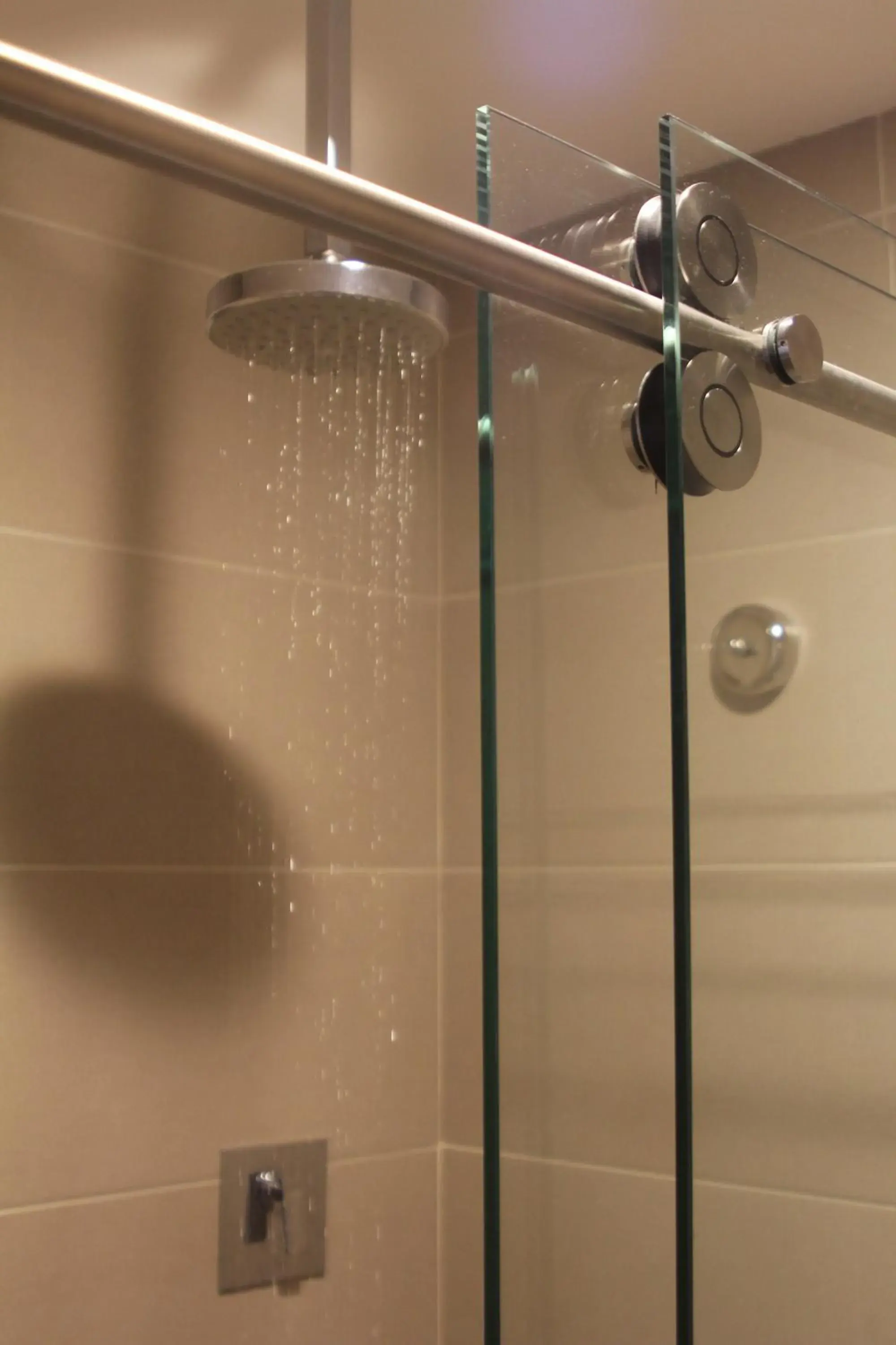 Shower, Bathroom in Hotel Ciudad Real Centro Historico