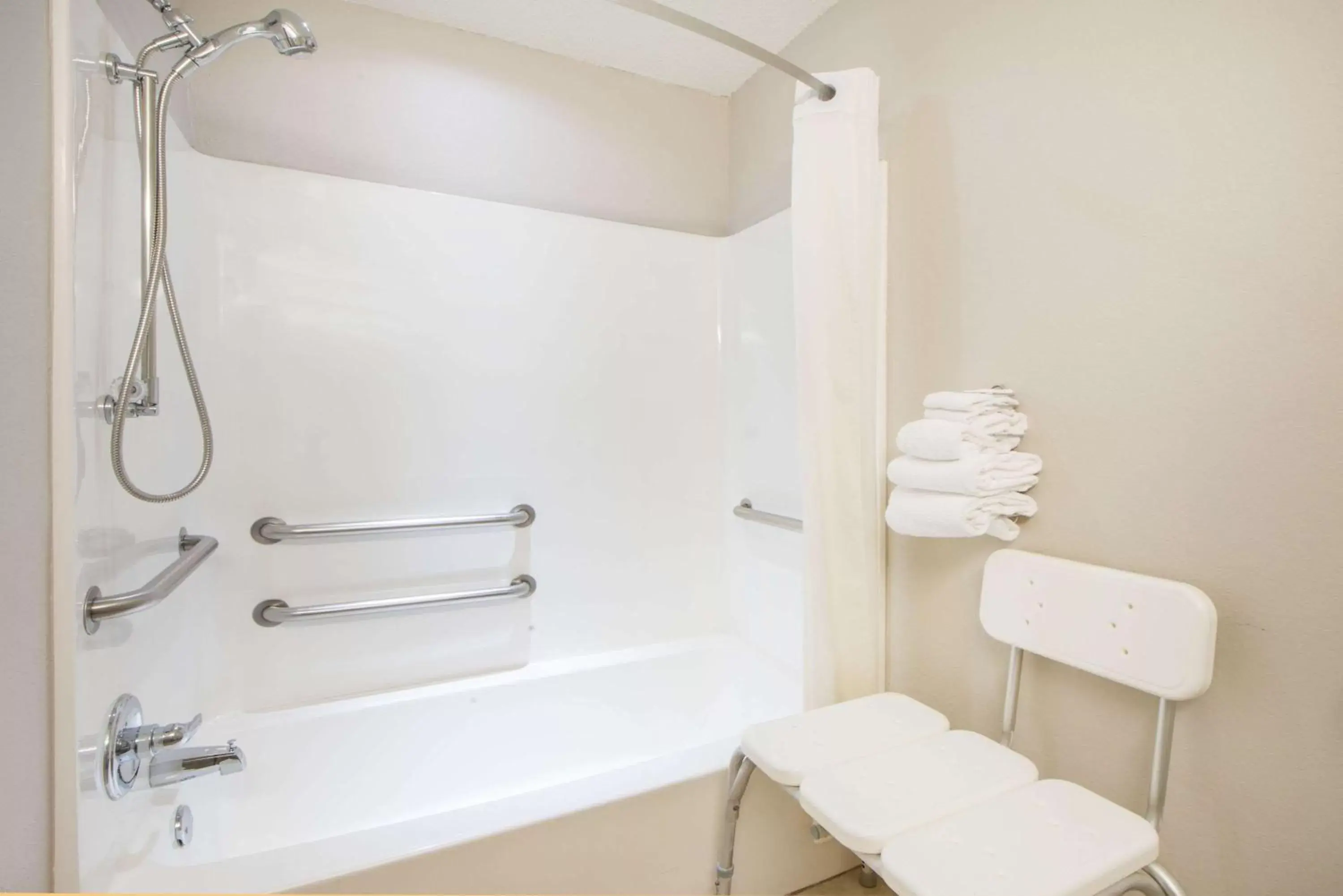 Bathroom in Microtel Inn & Suites Claremore