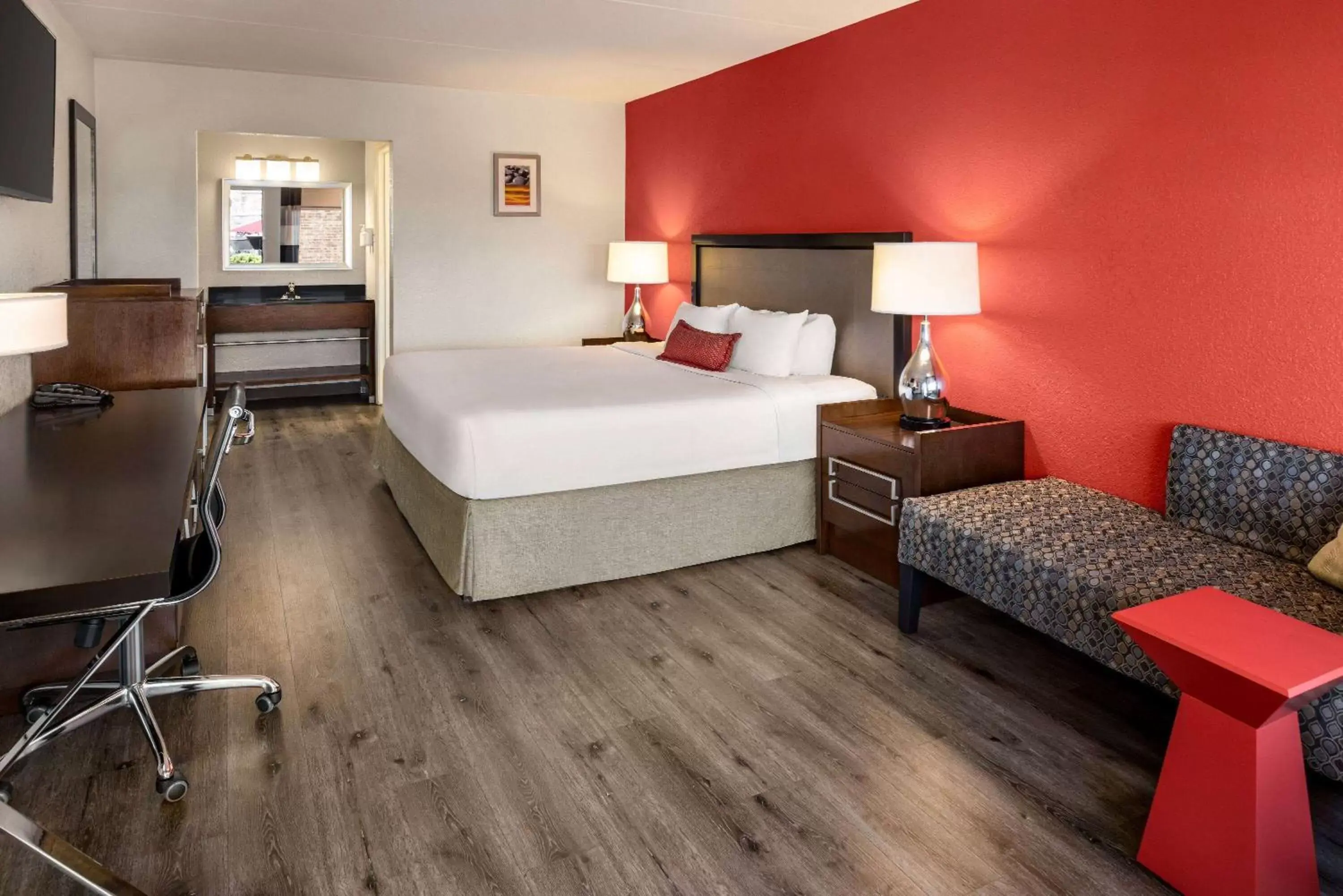 Photo of the whole room, Bed in Ramada by Wyndham Albuquerque Airport