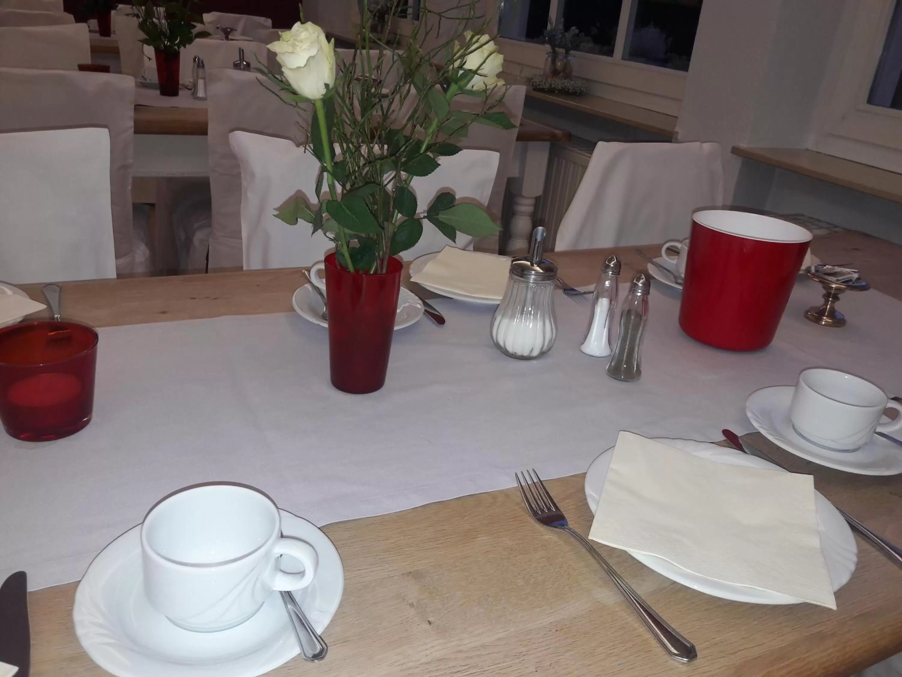 Restaurant/Places to Eat in Hotel Krone am Park