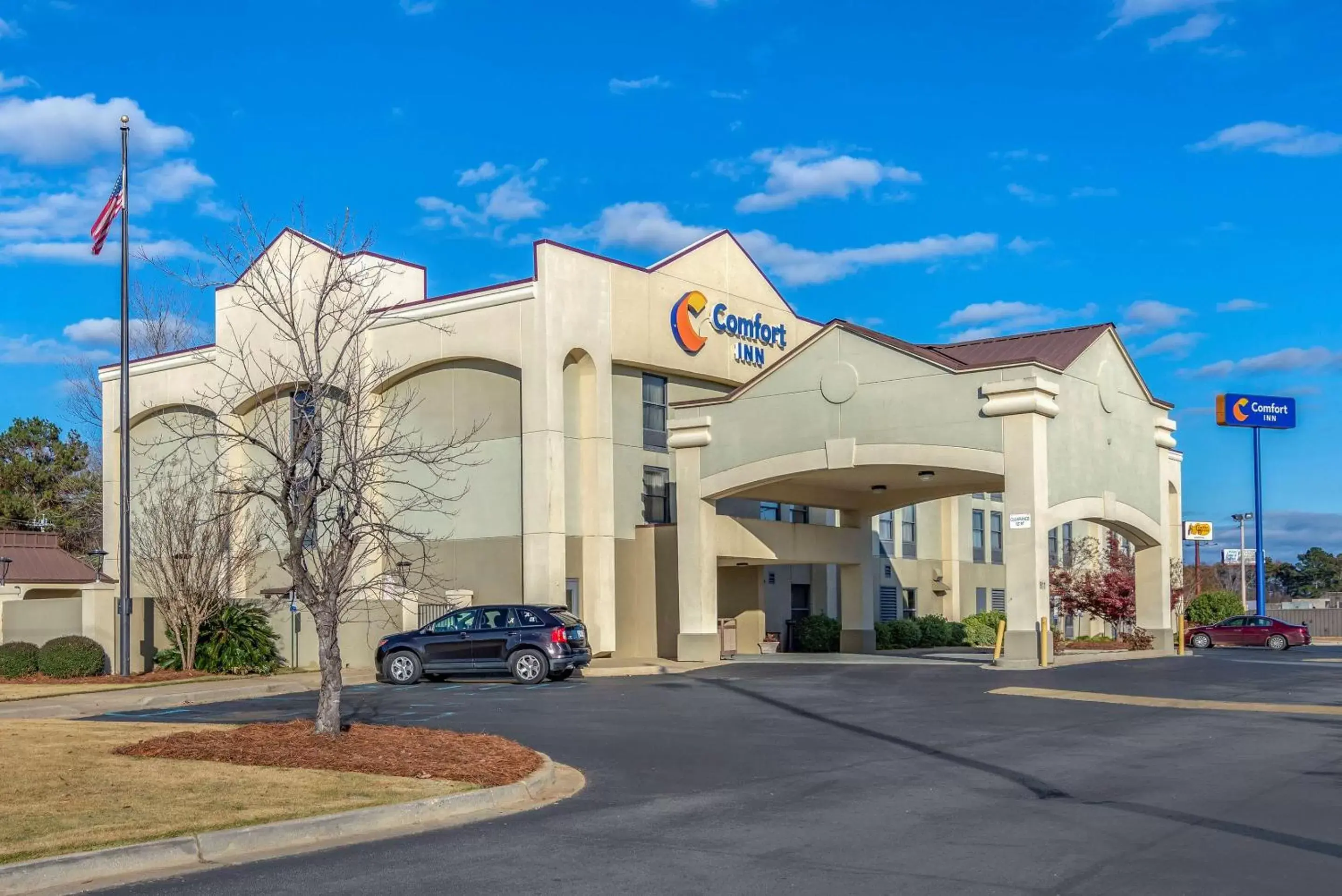 Property Building in Comfort Inn Opelika - Auburn