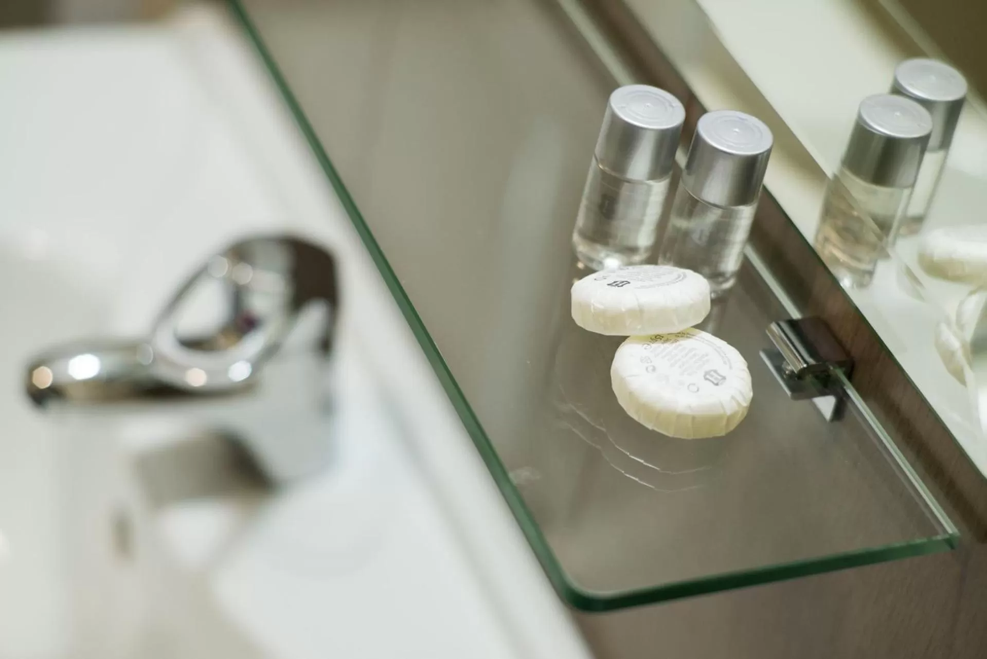 Bathroom in Garni Hotel Central Lux