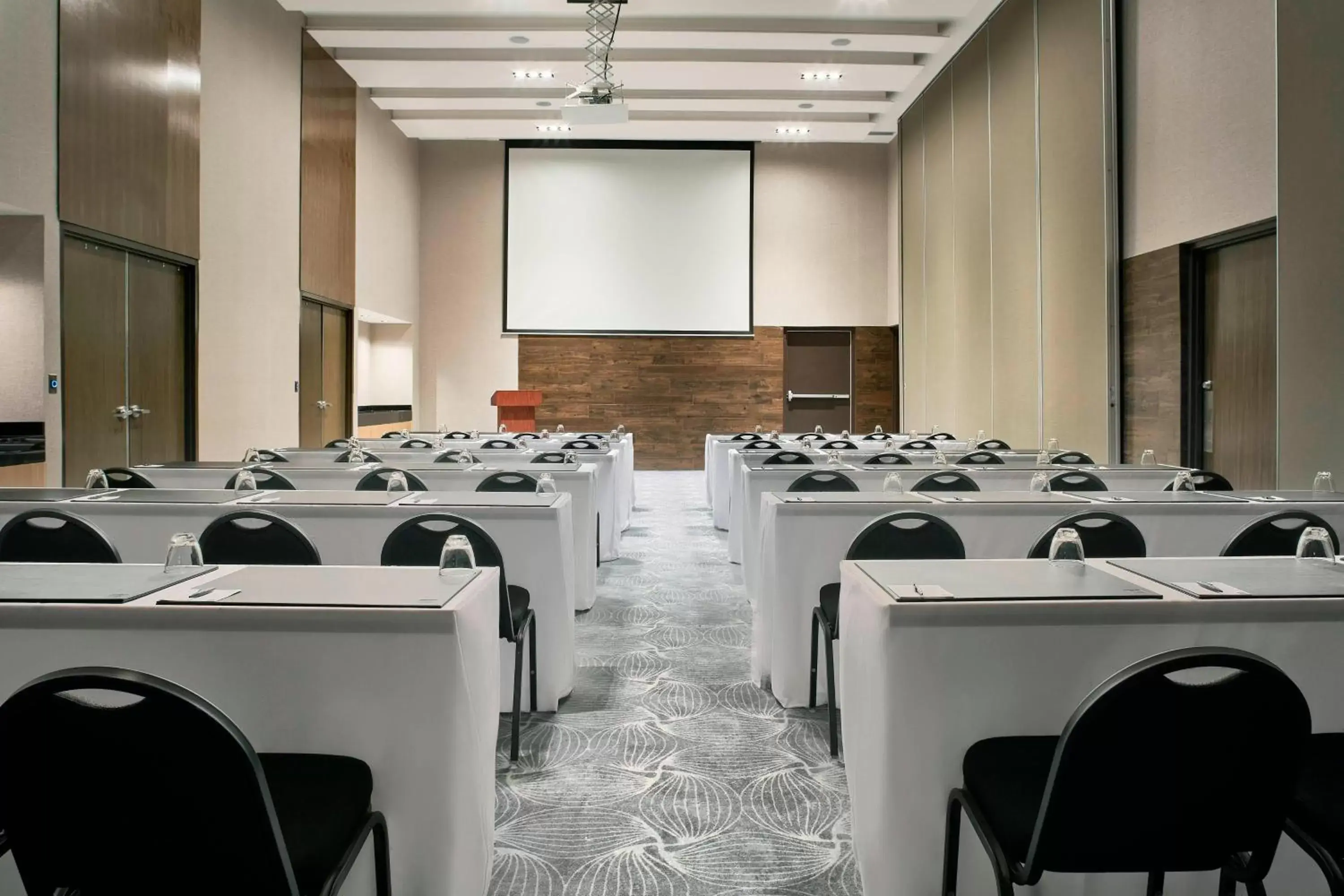 Meeting/conference room in AC Hotel by Marriott Veracruz