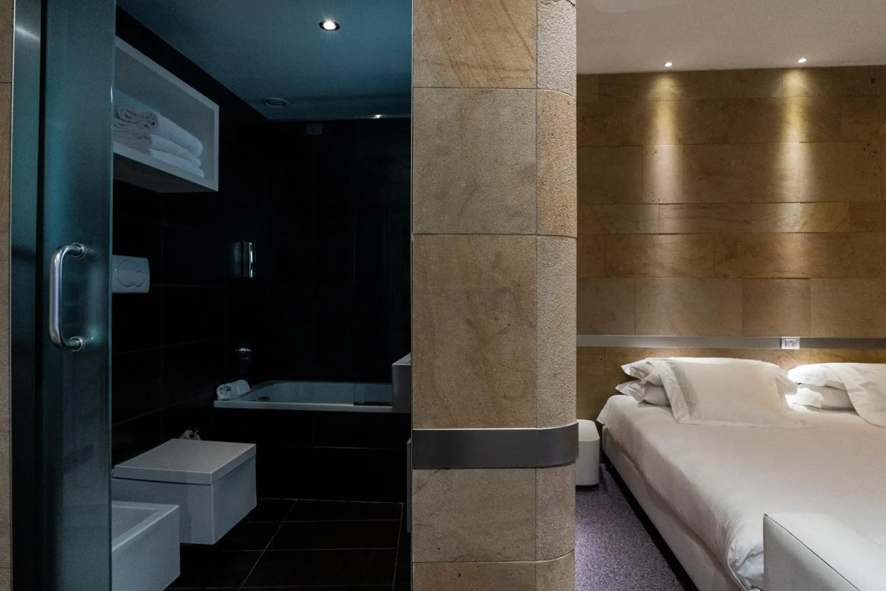 Bed in A Point Arezzo Park Hotel Bed in A Point Arezzo Park Hotel